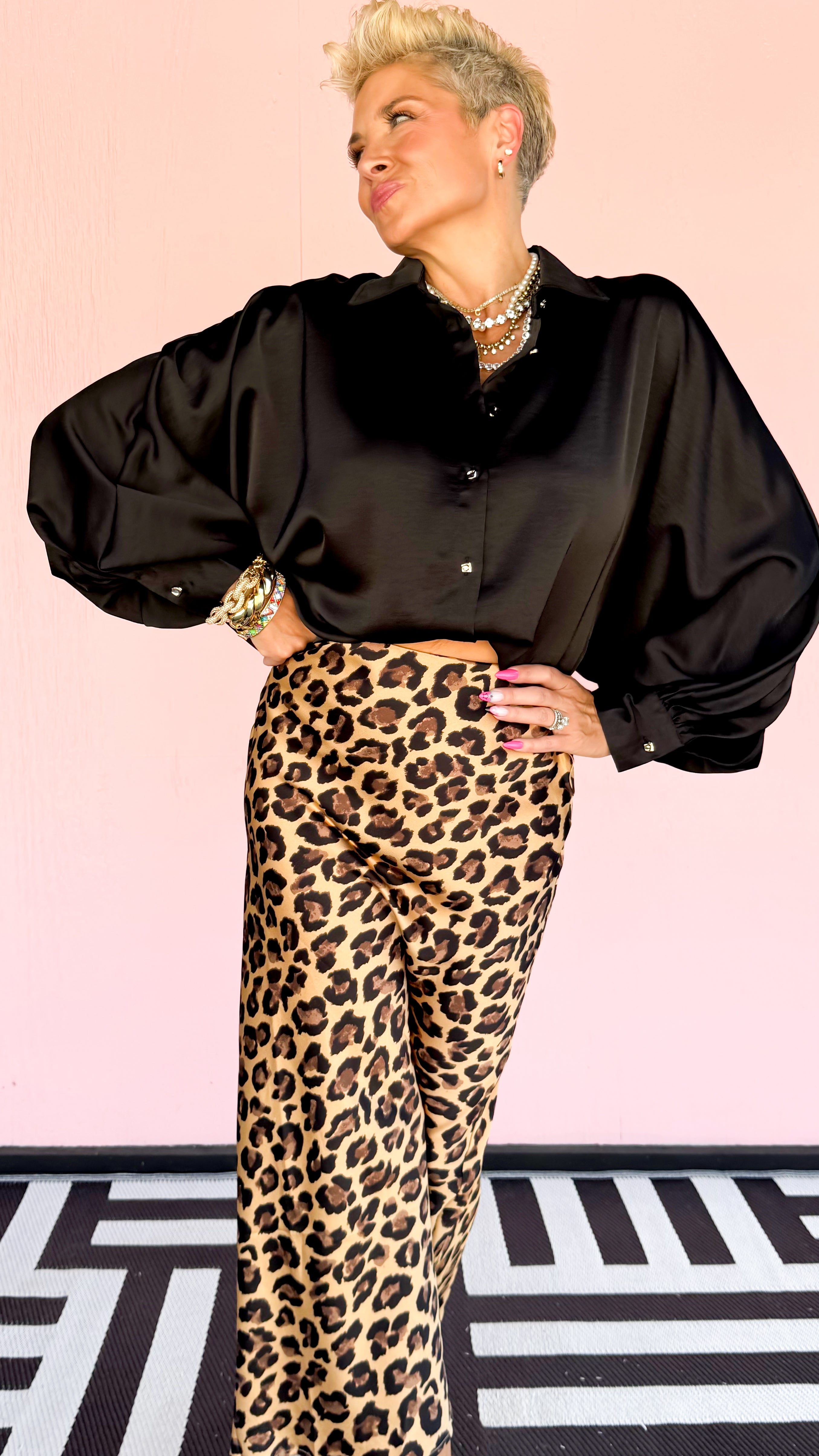 Voluminous Sleeve Top/Black