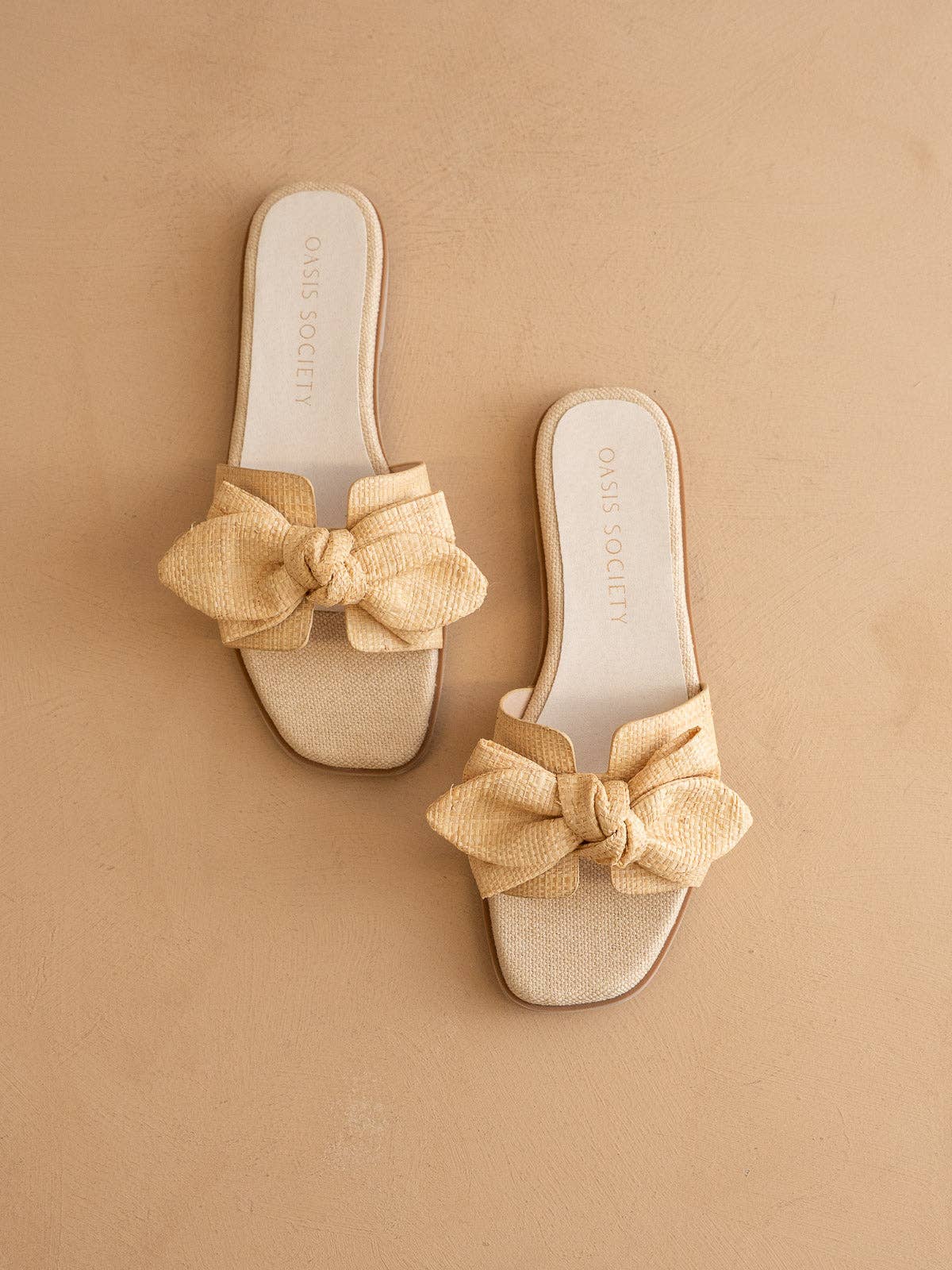 The Ginny Textured Bow Slide/Natural