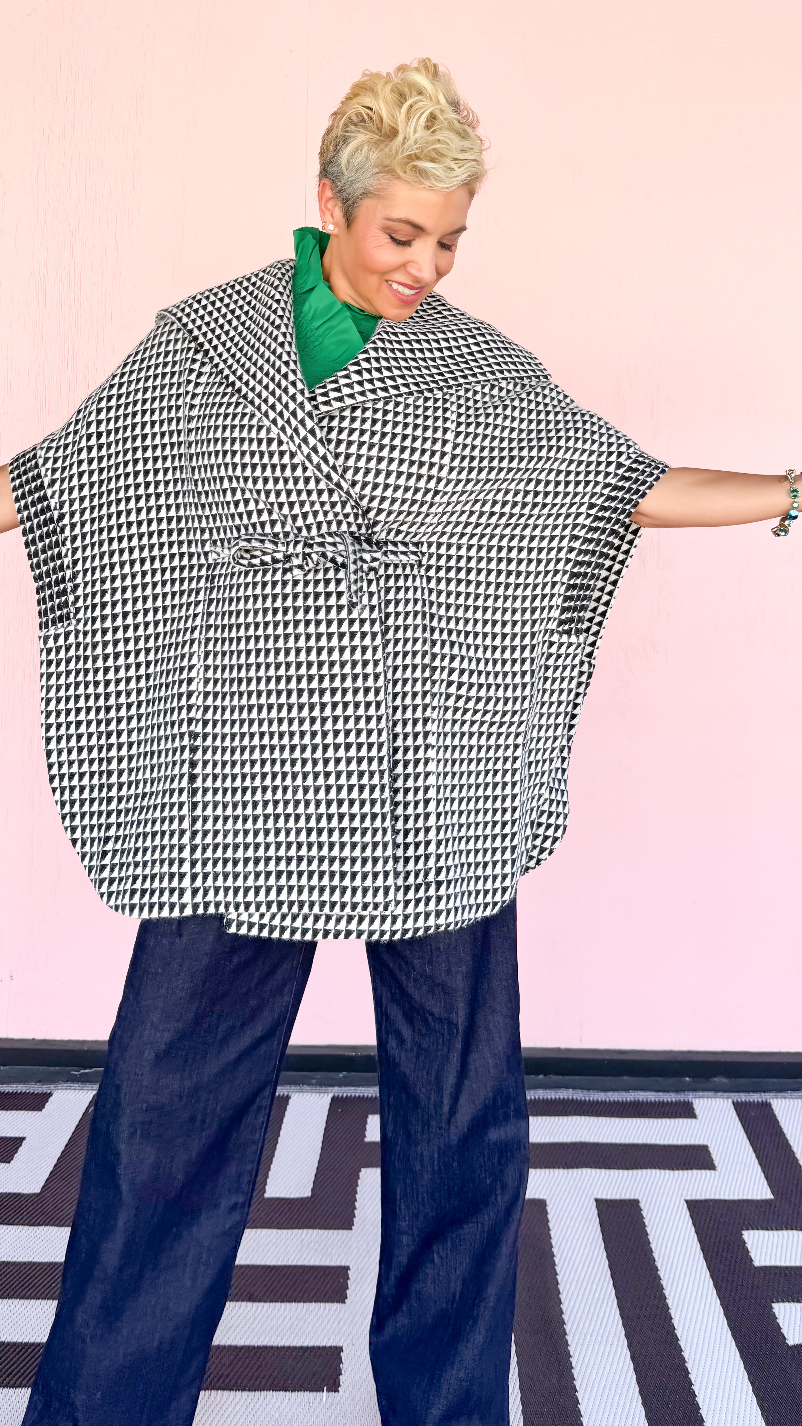 Black & White Woven Geometric Cape - The BLVD