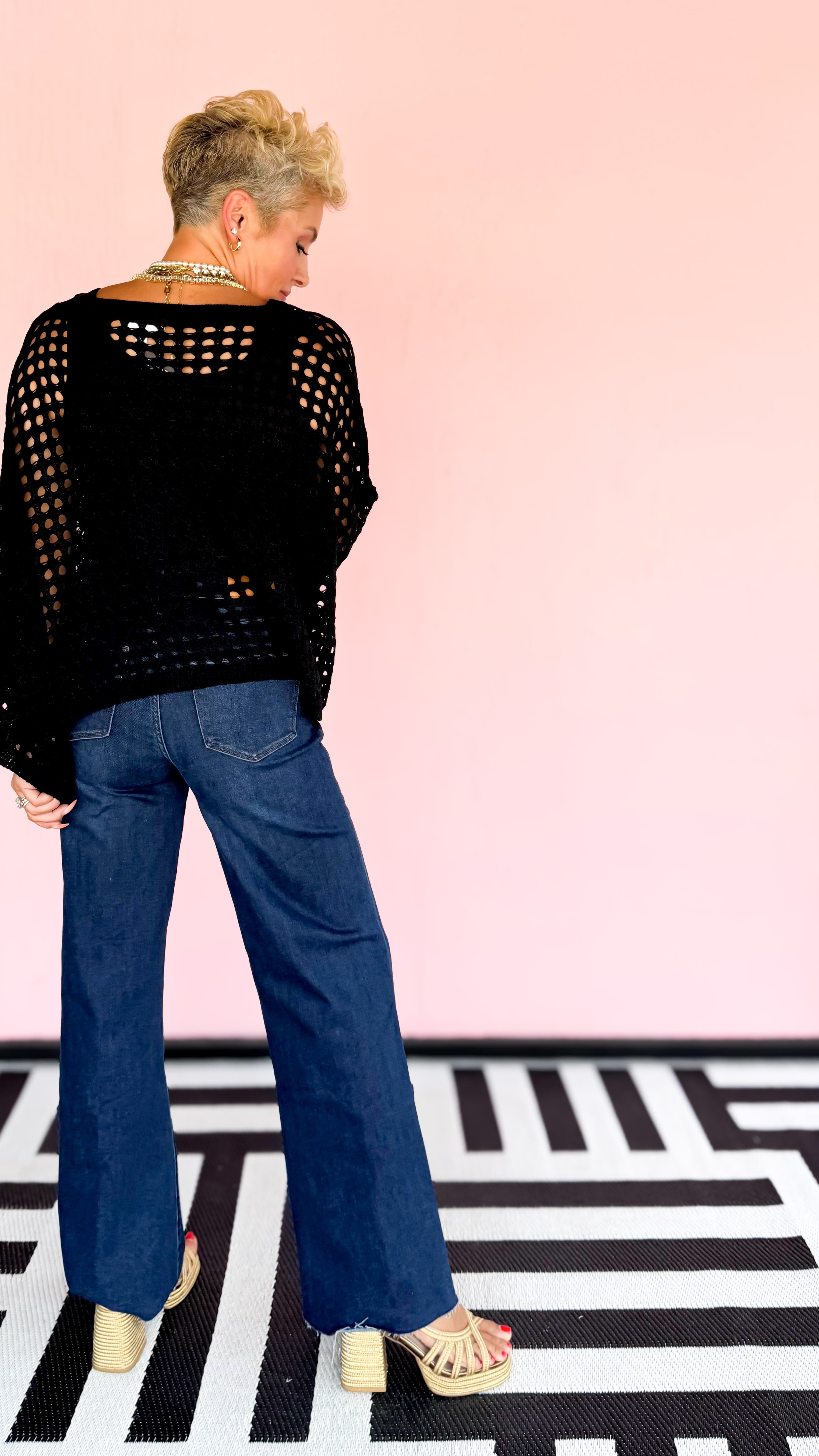 Winona Poncho Top/Black - The BLVD
