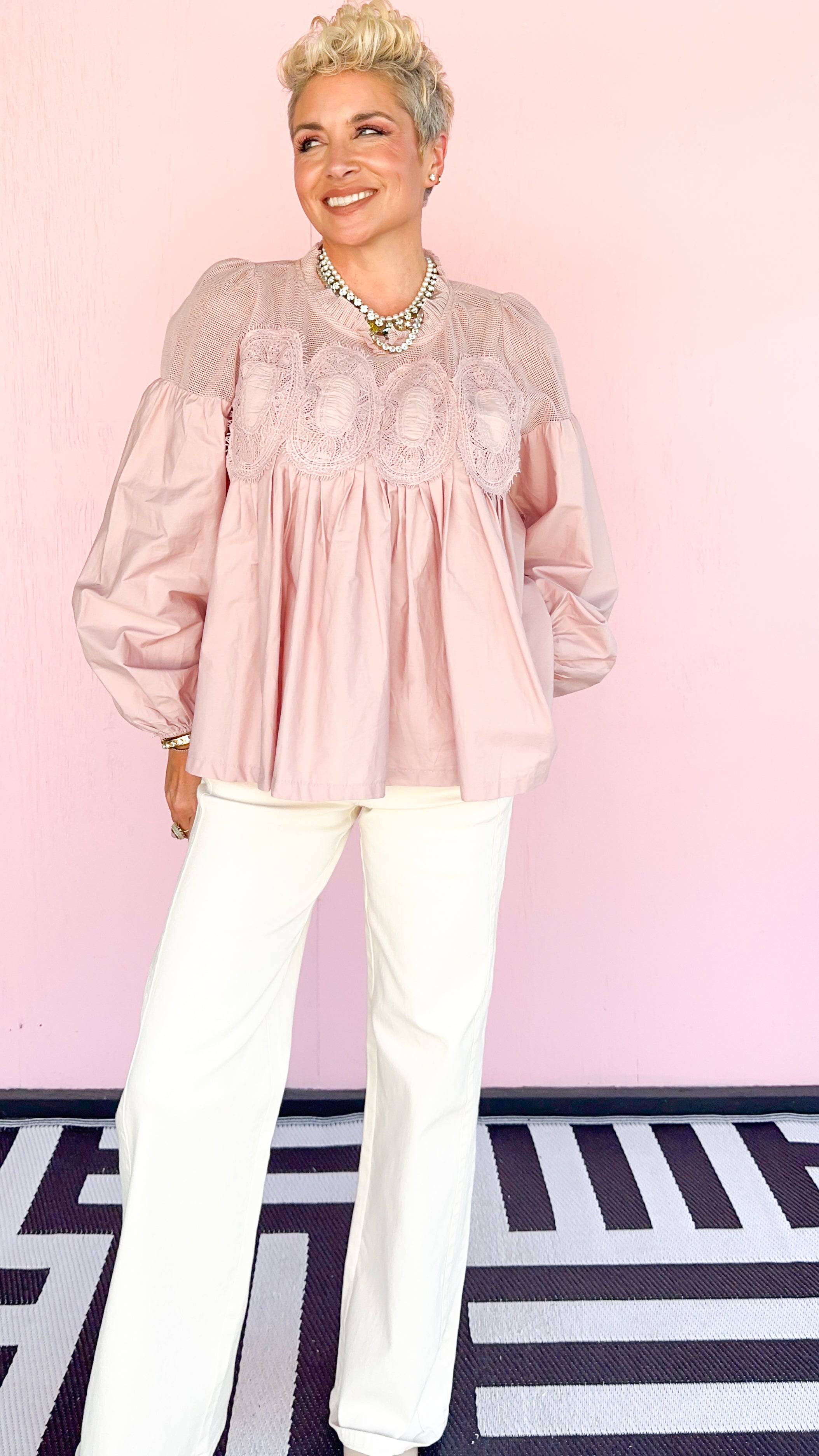 Lace Applique Detail Top/Mauve - The BLVD