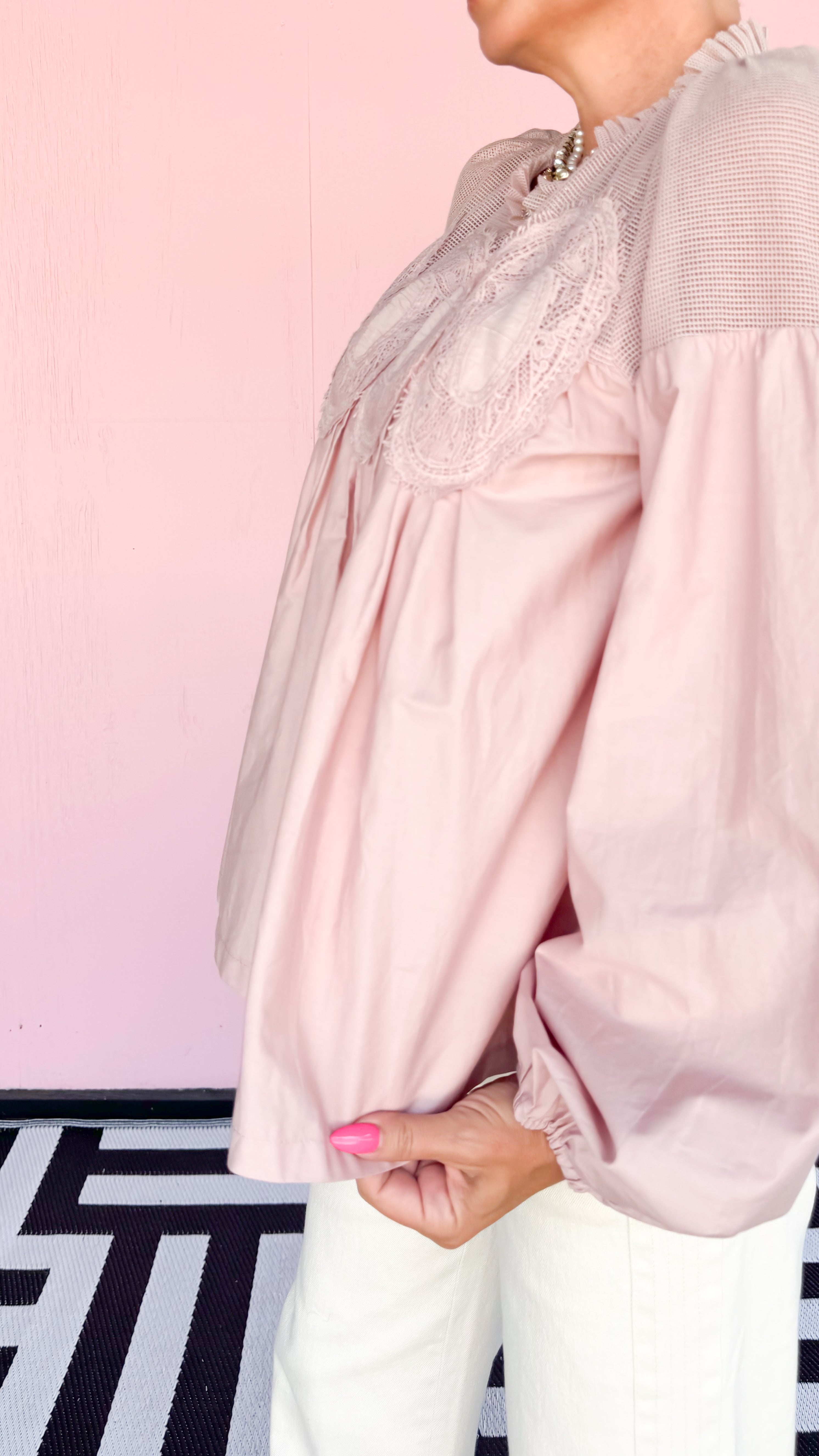 Lace Applique Detail Top/Mauve