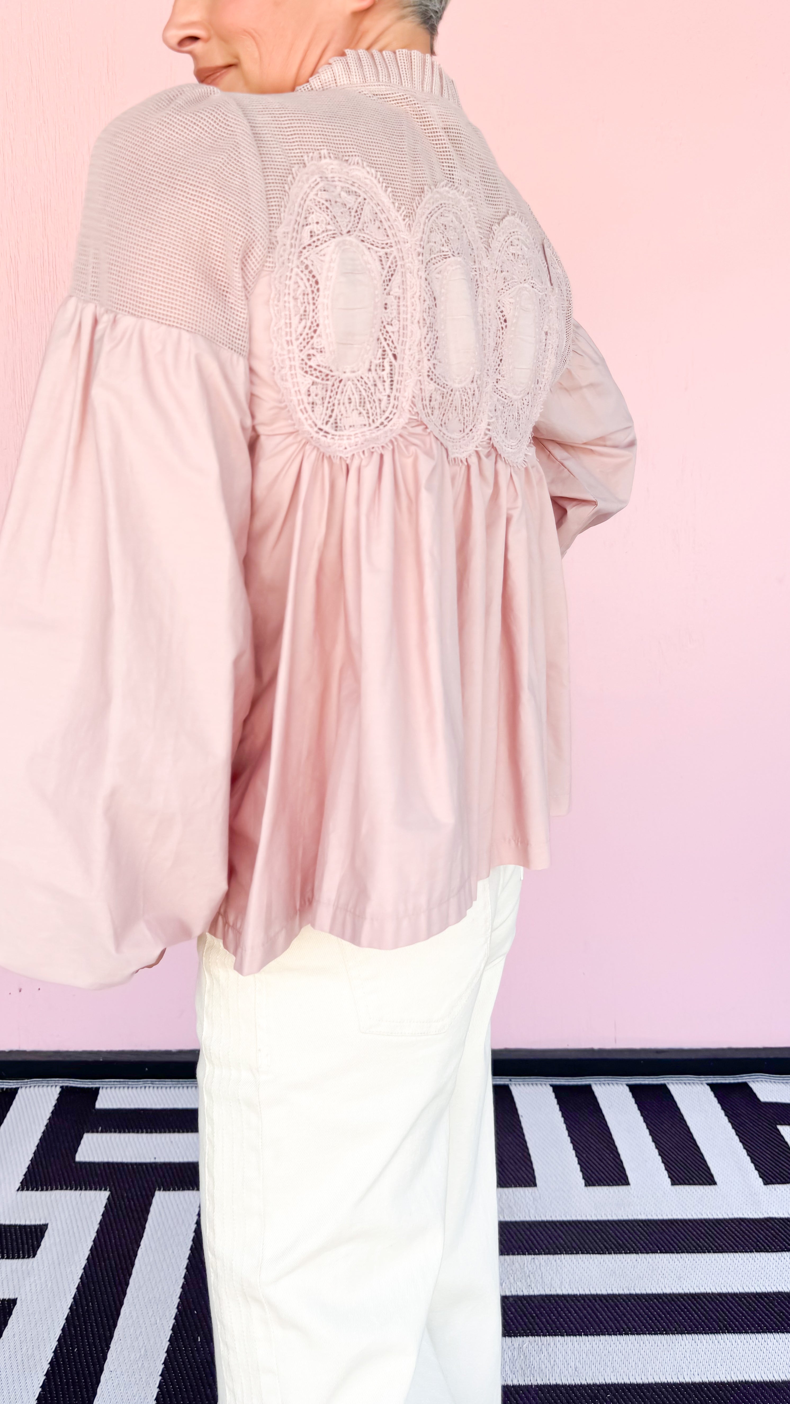 Lace Applique Detail Top/Mauve