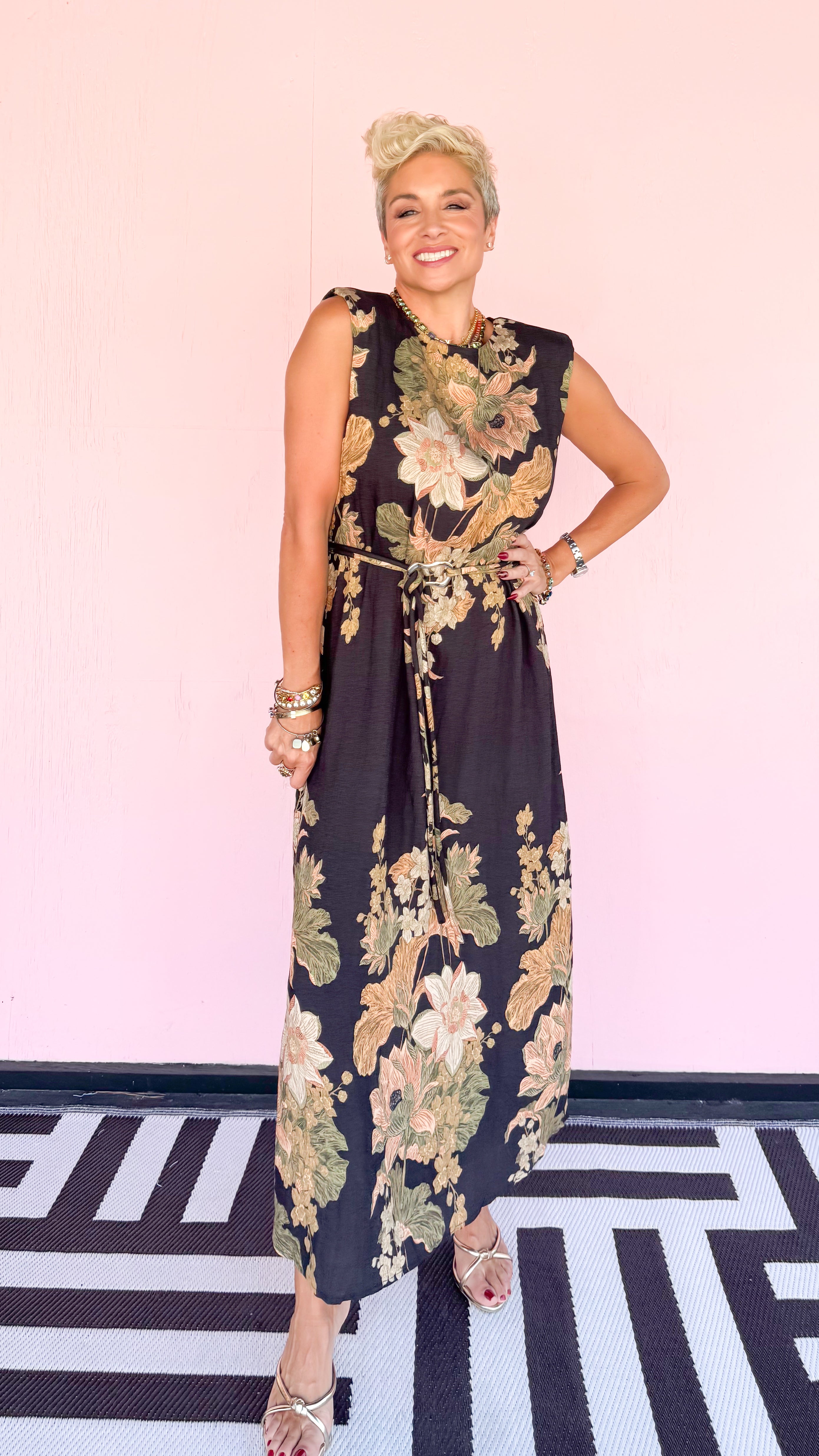 Floral Maxi Sleeveless Belted Dress/Black
