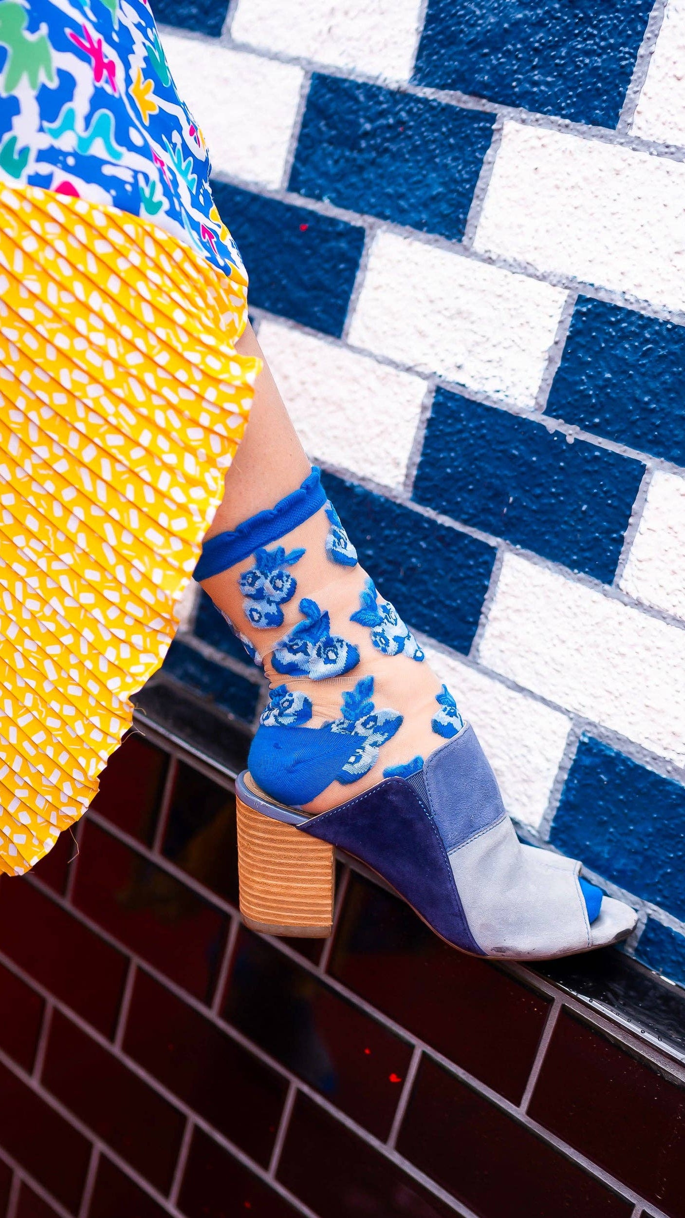 Blueberry Ruffle Sheer Crew Sock