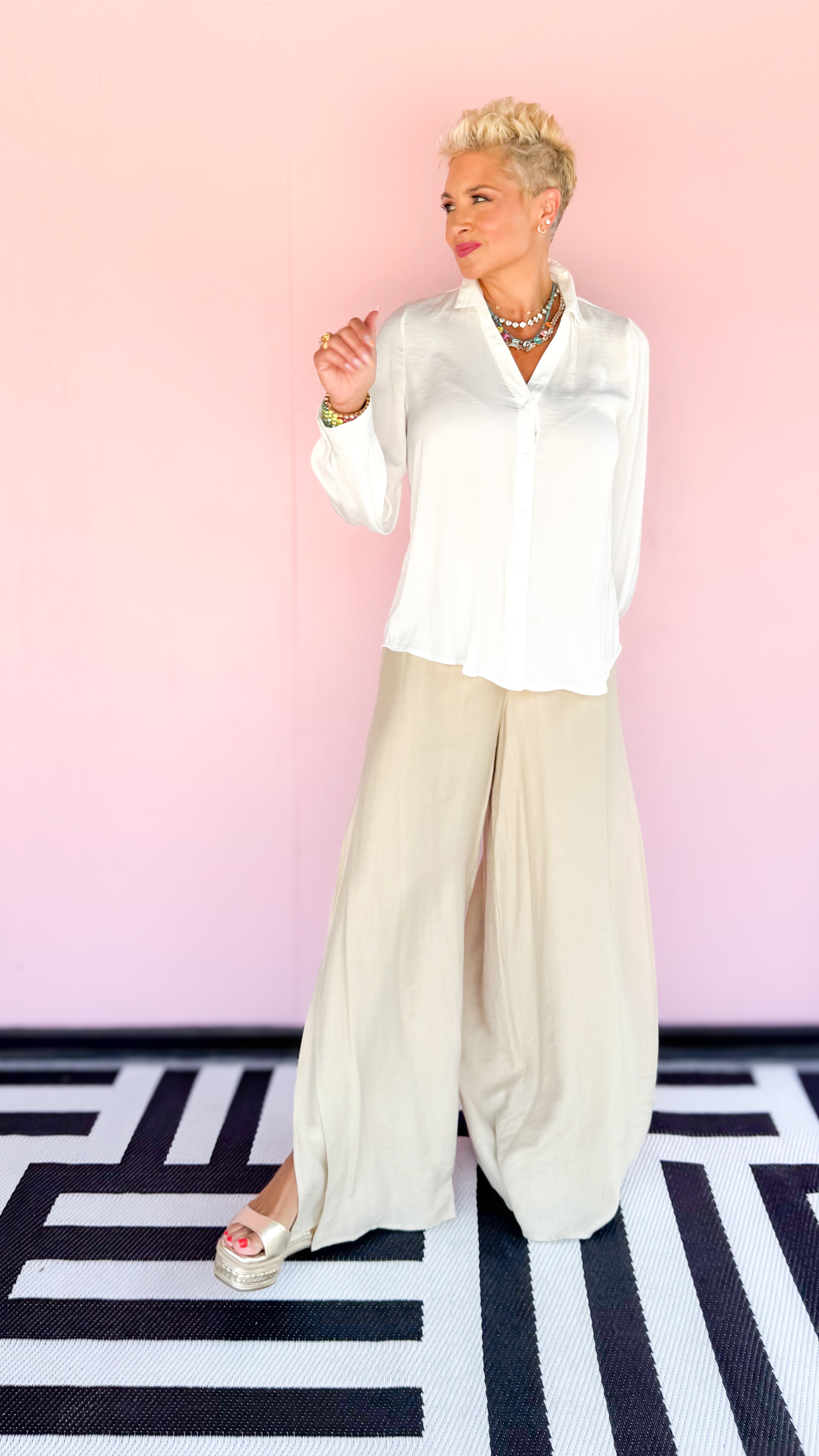 Classic V-neck button-down top in white