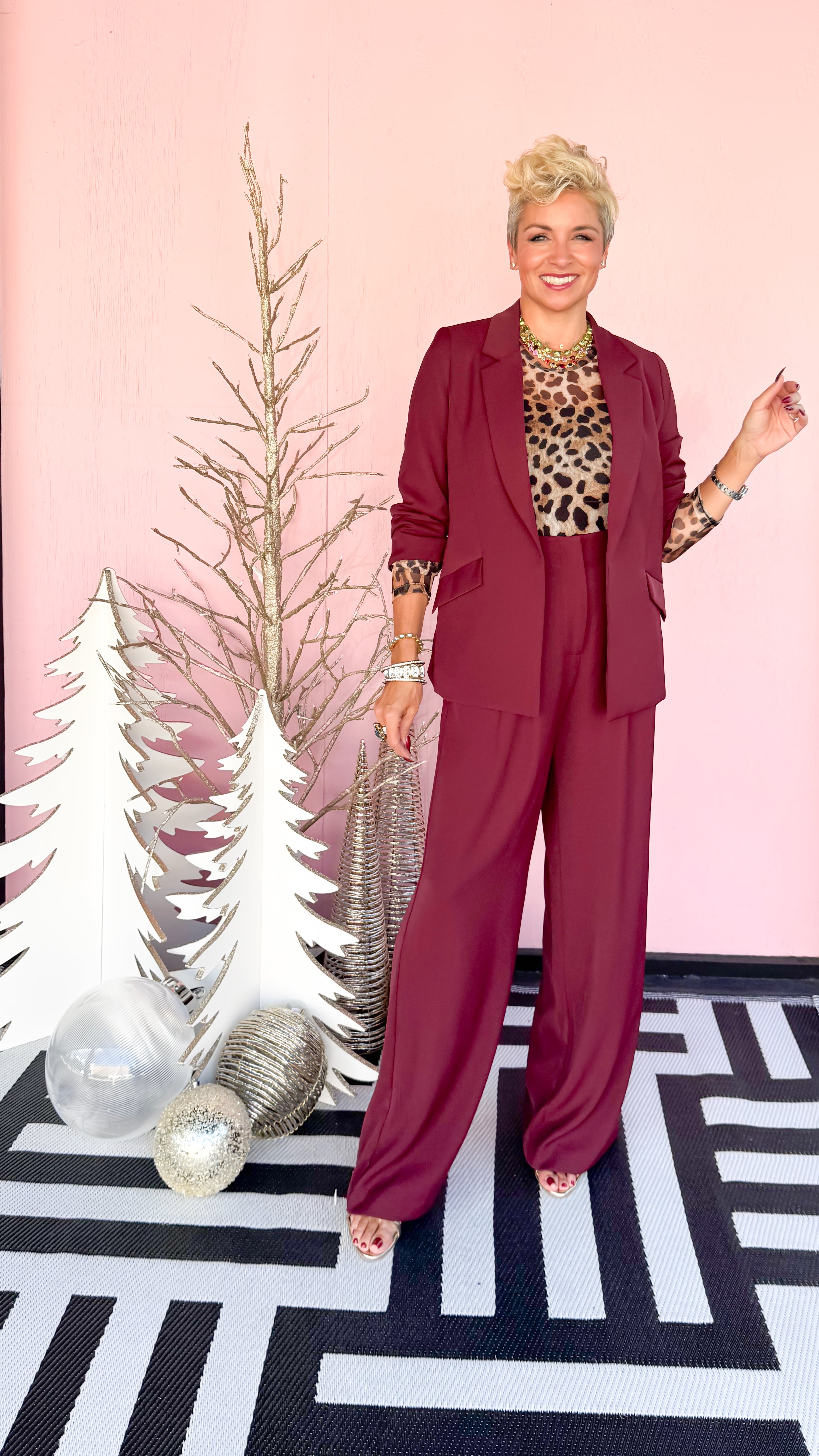 Wide Leg Pants With Pleats/Burgundy - The BLVD