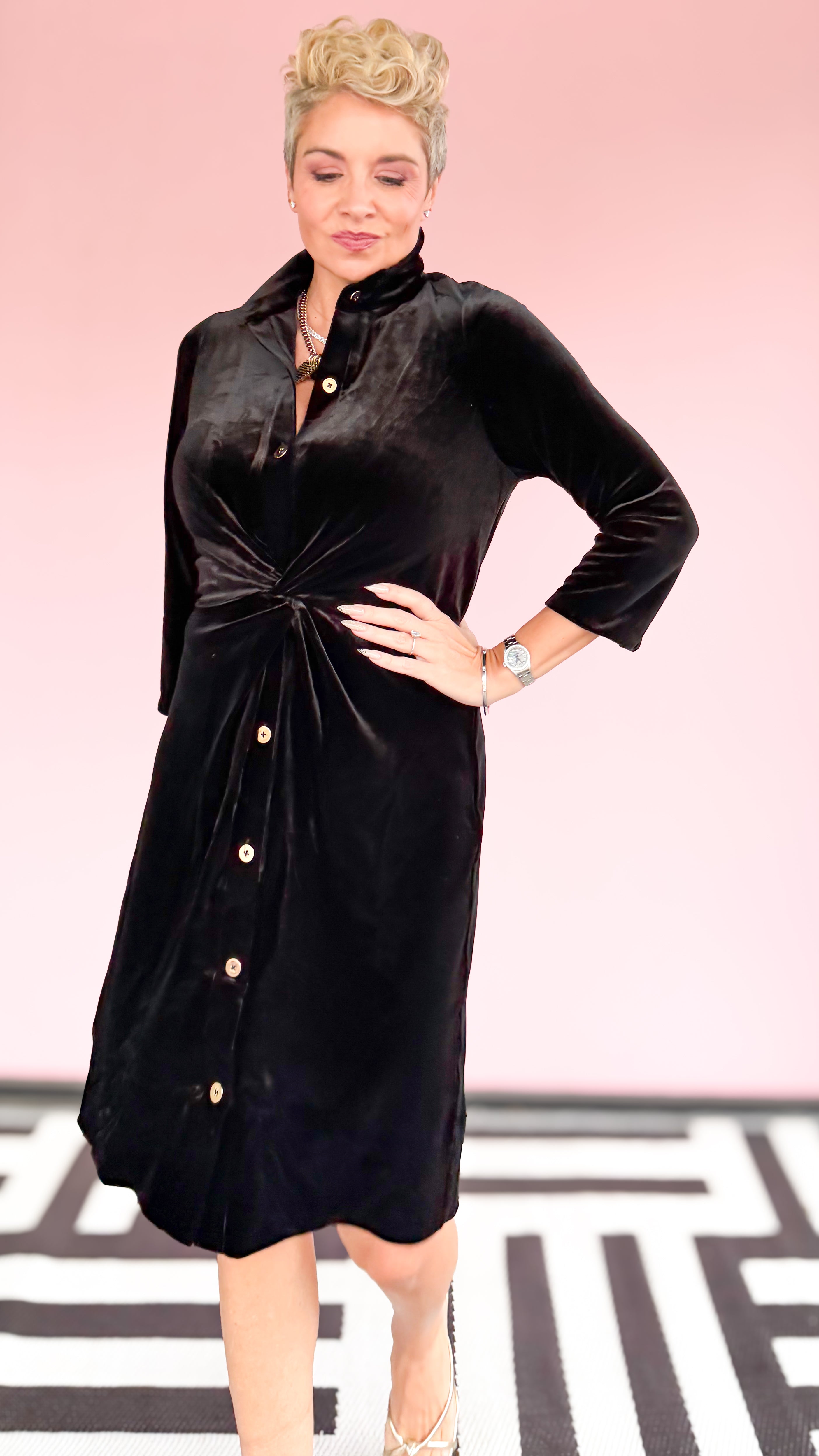 Twist & Shout Dress/Black Velvet