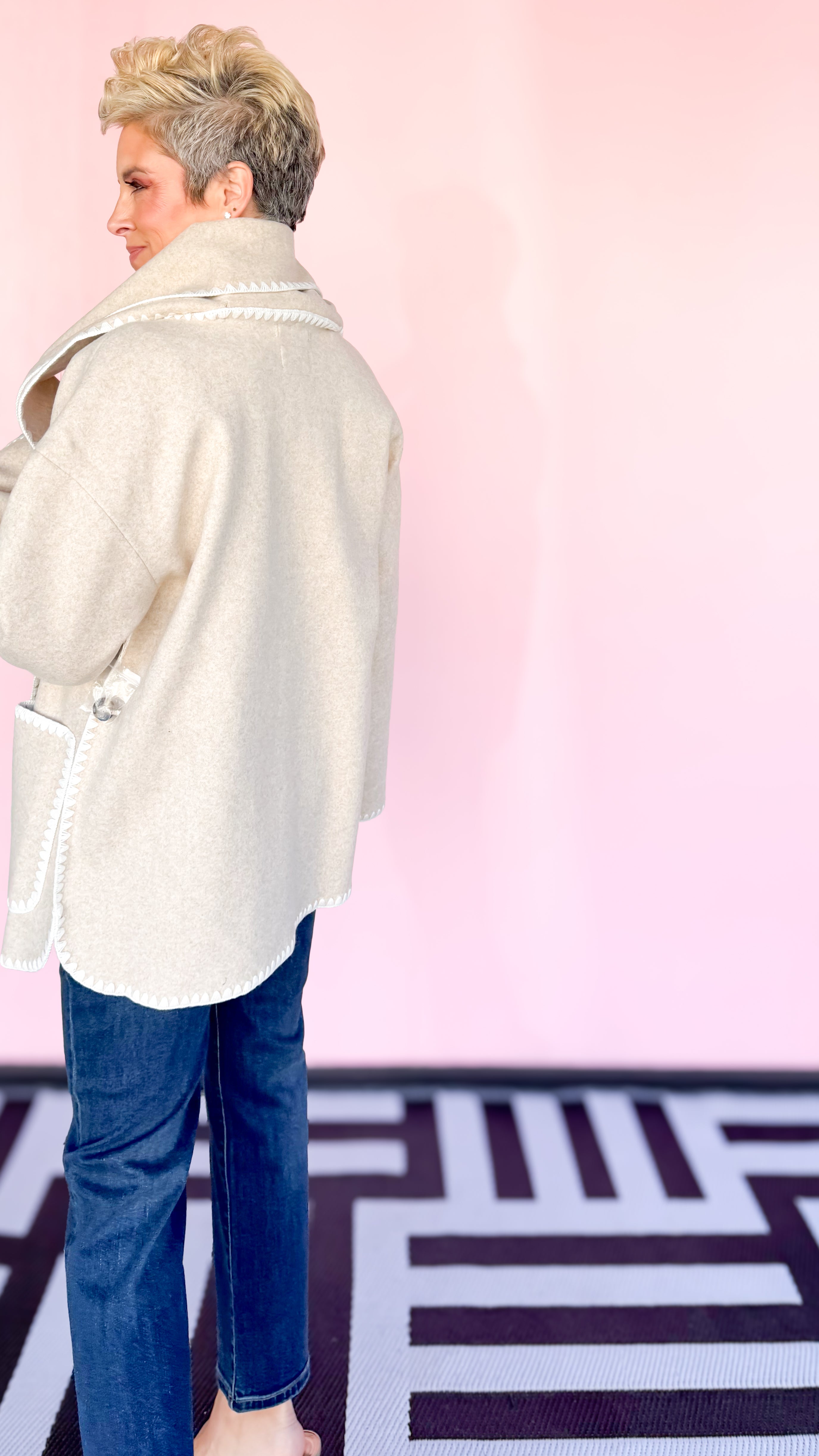 Button Coat w/Detachable Scarf/Latte