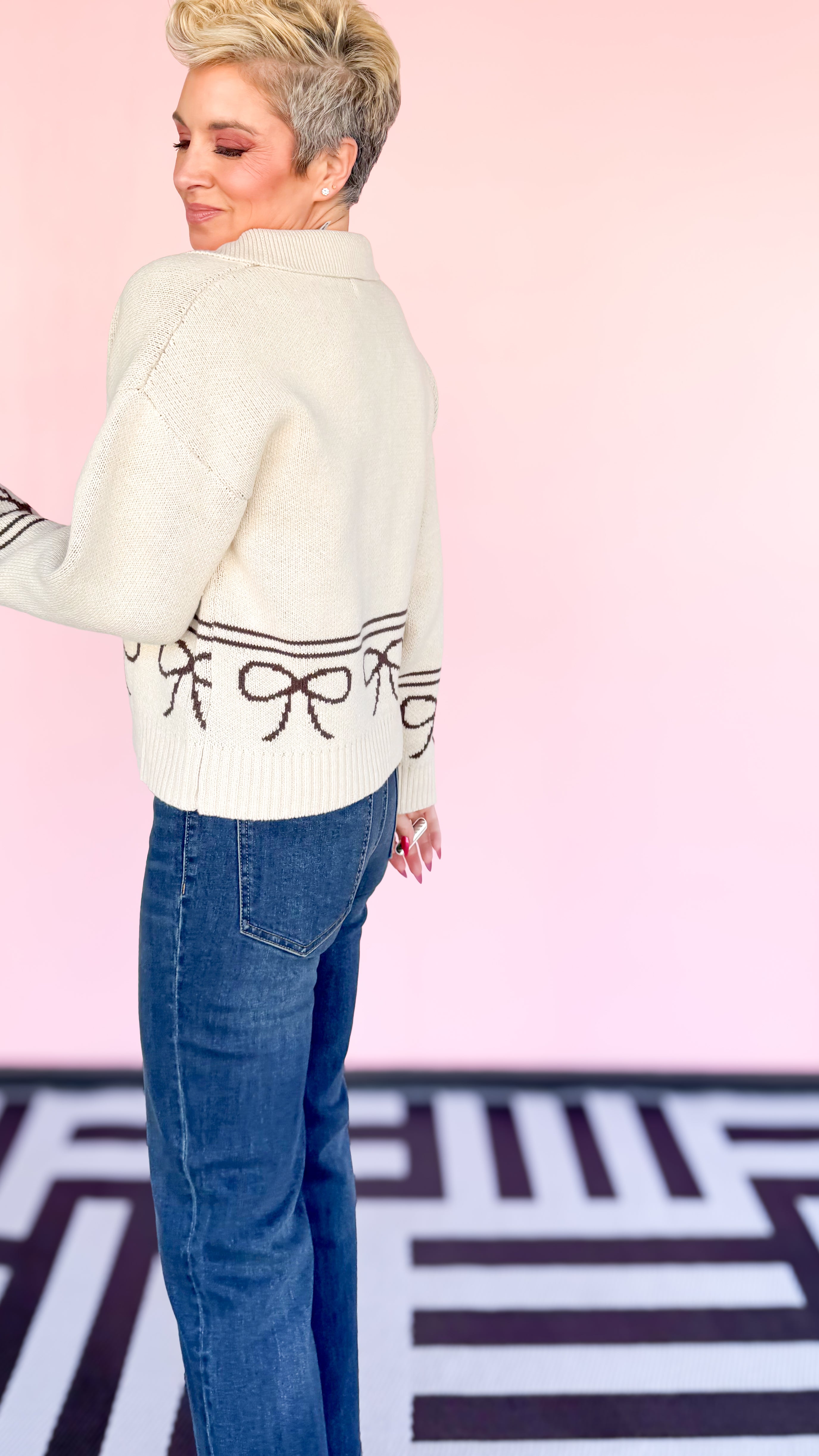 Dachshund Bow Cardigan/Cream