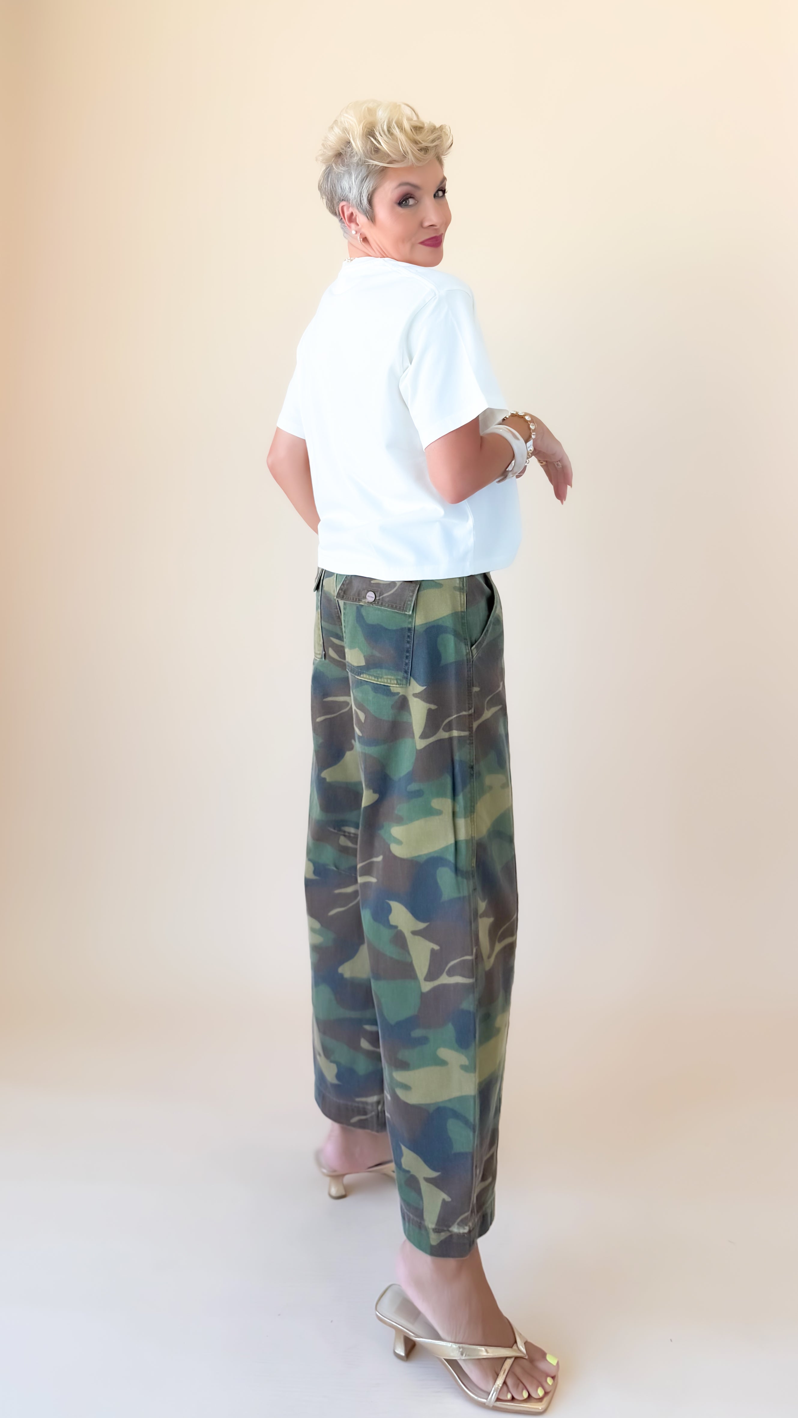 Barrel Leg Cropped Pants/Camo
