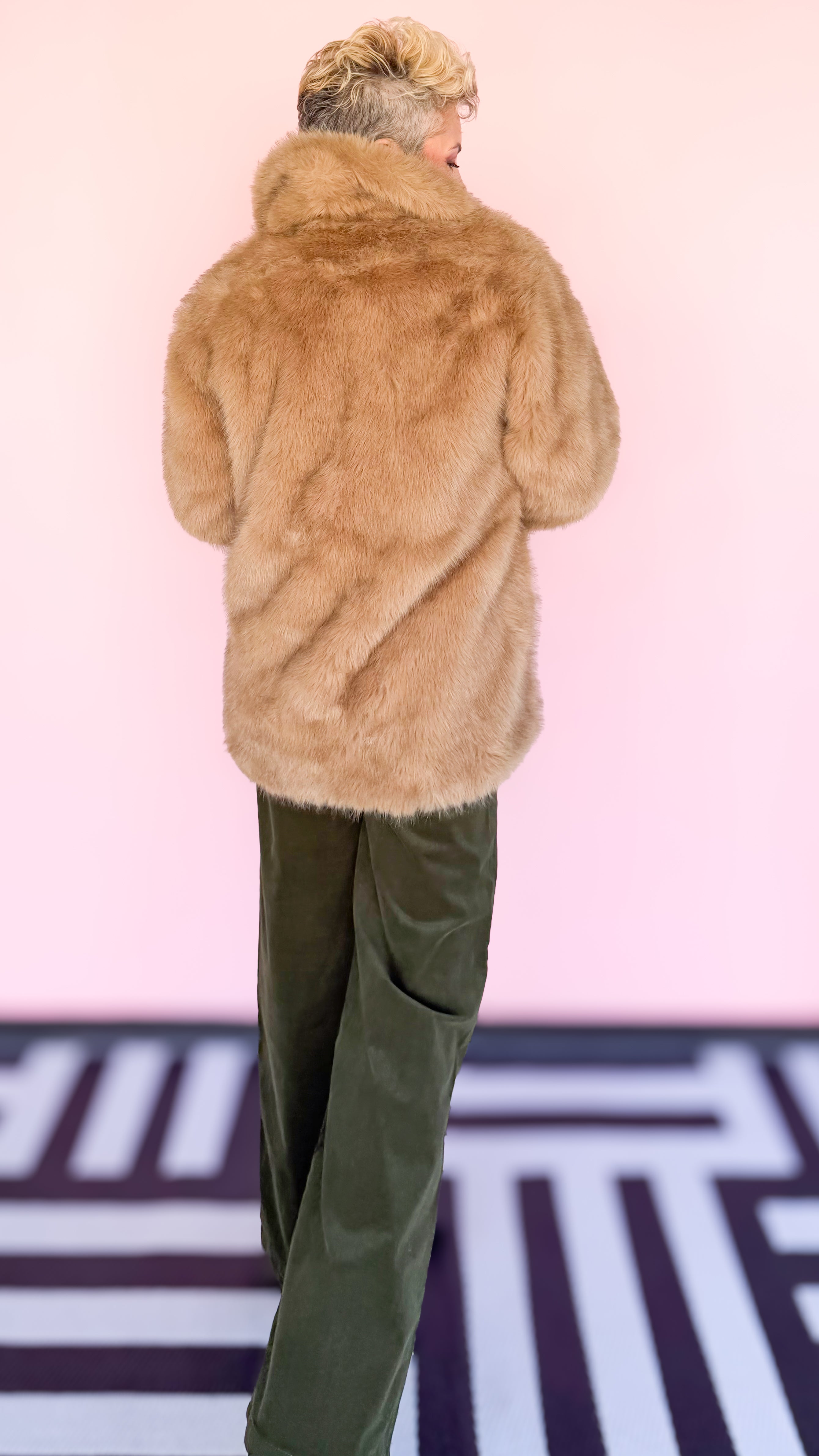 Logan Faux Fur Coat/Tan