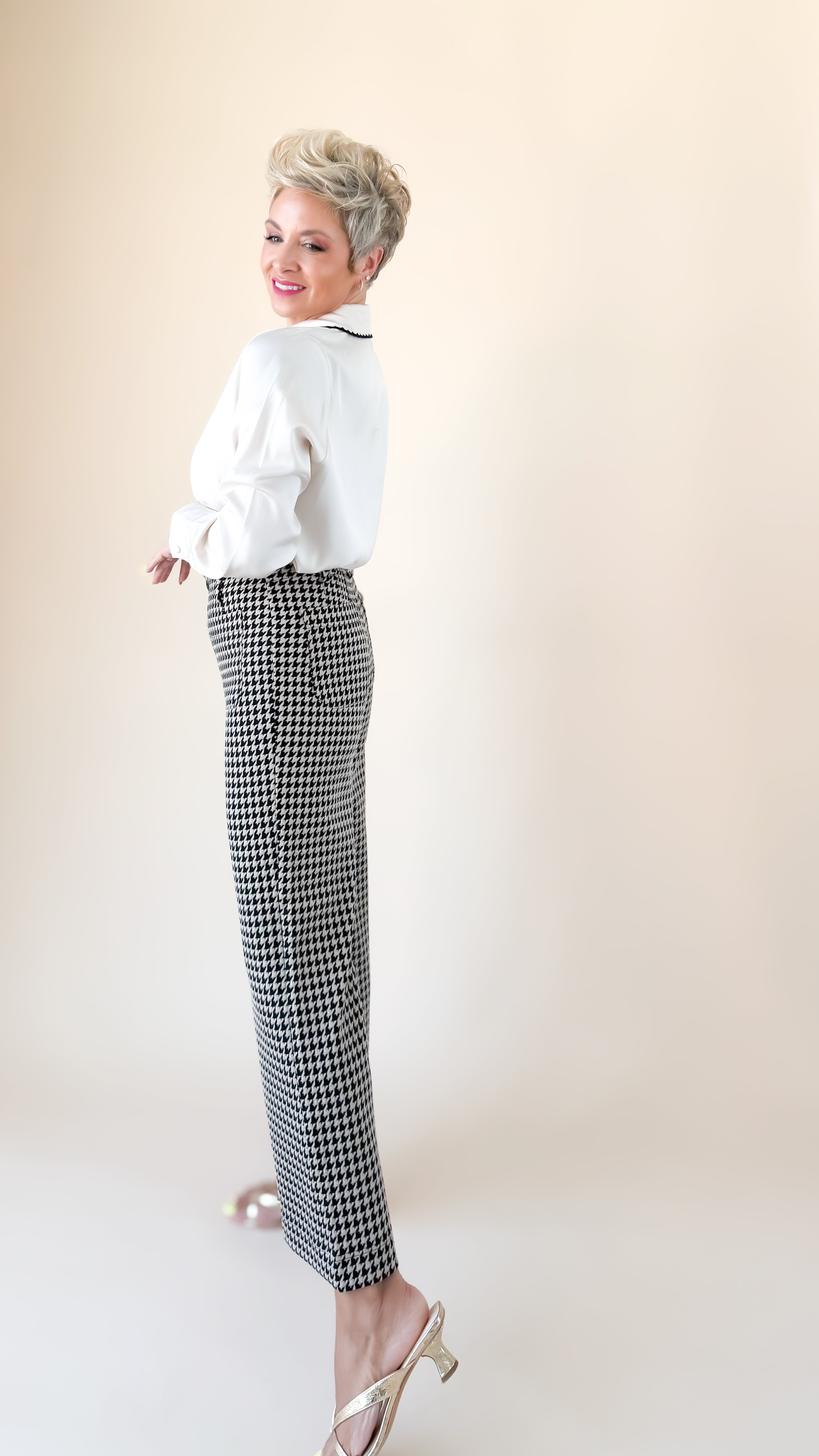 Hounds Tooth Cropped Pant/Almond