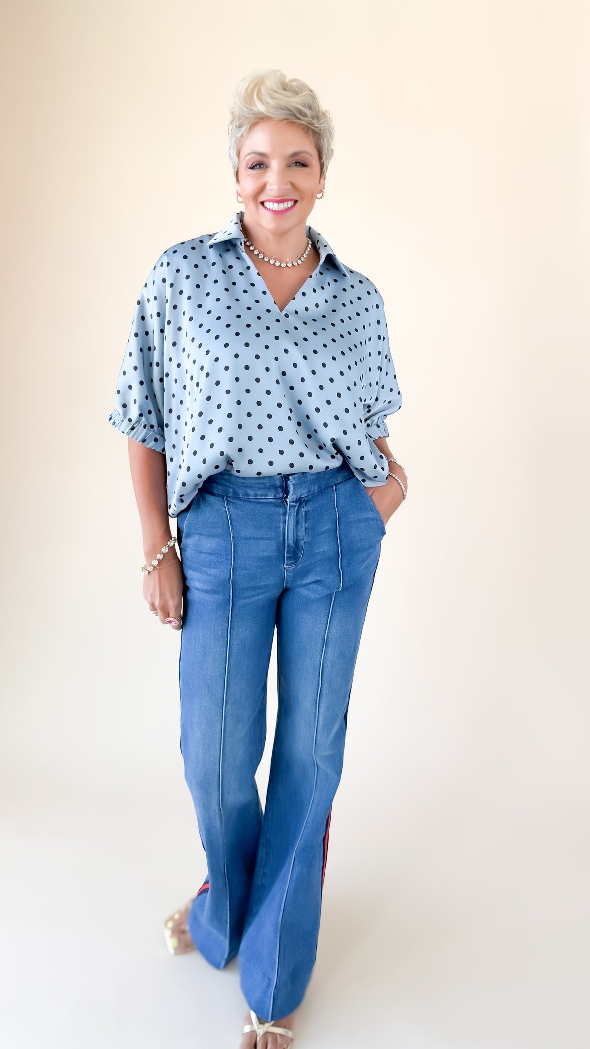 Satin Scallop Hem Top/Blue
