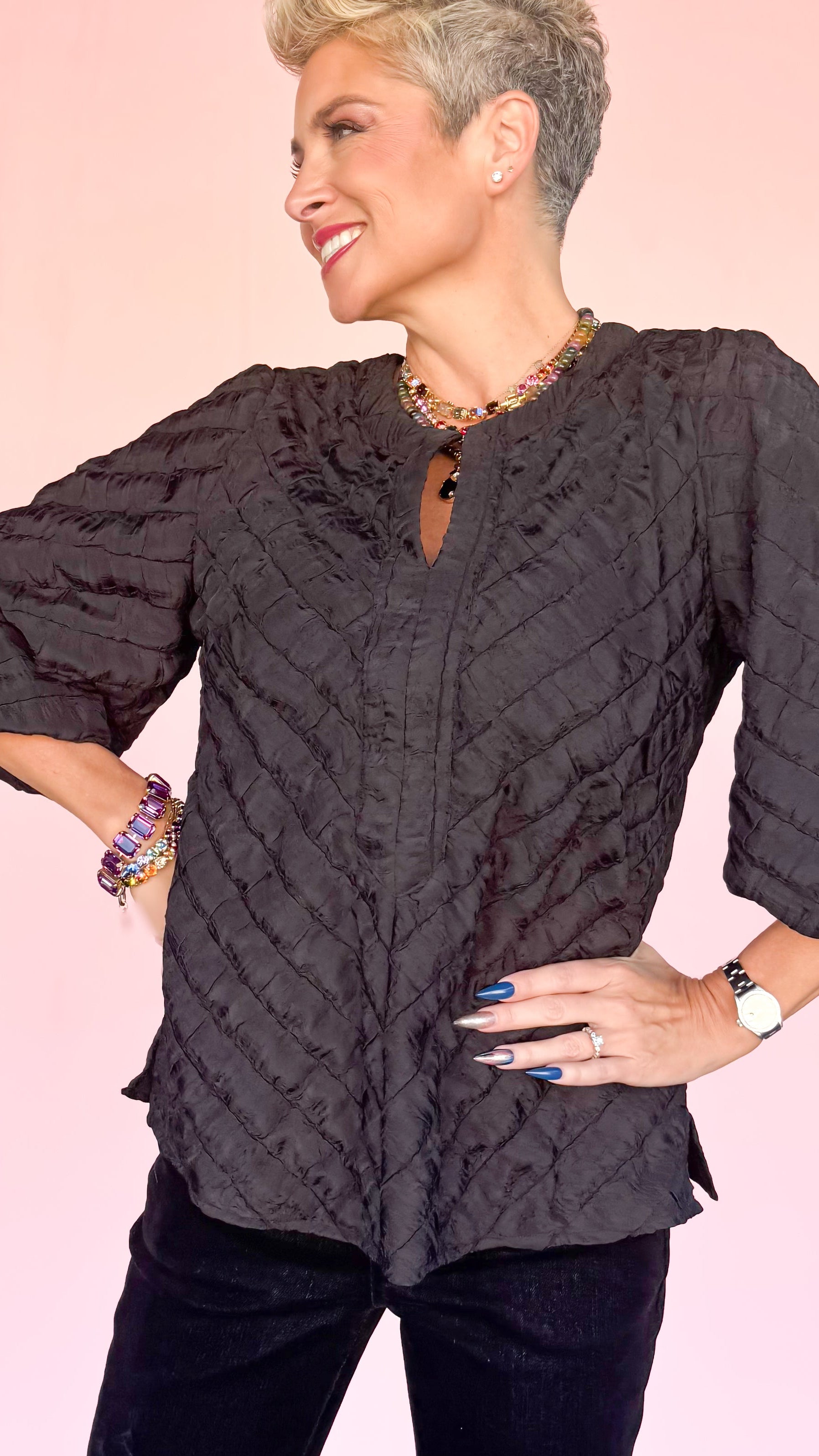Puffy Chevron Top /Black - The BLVD