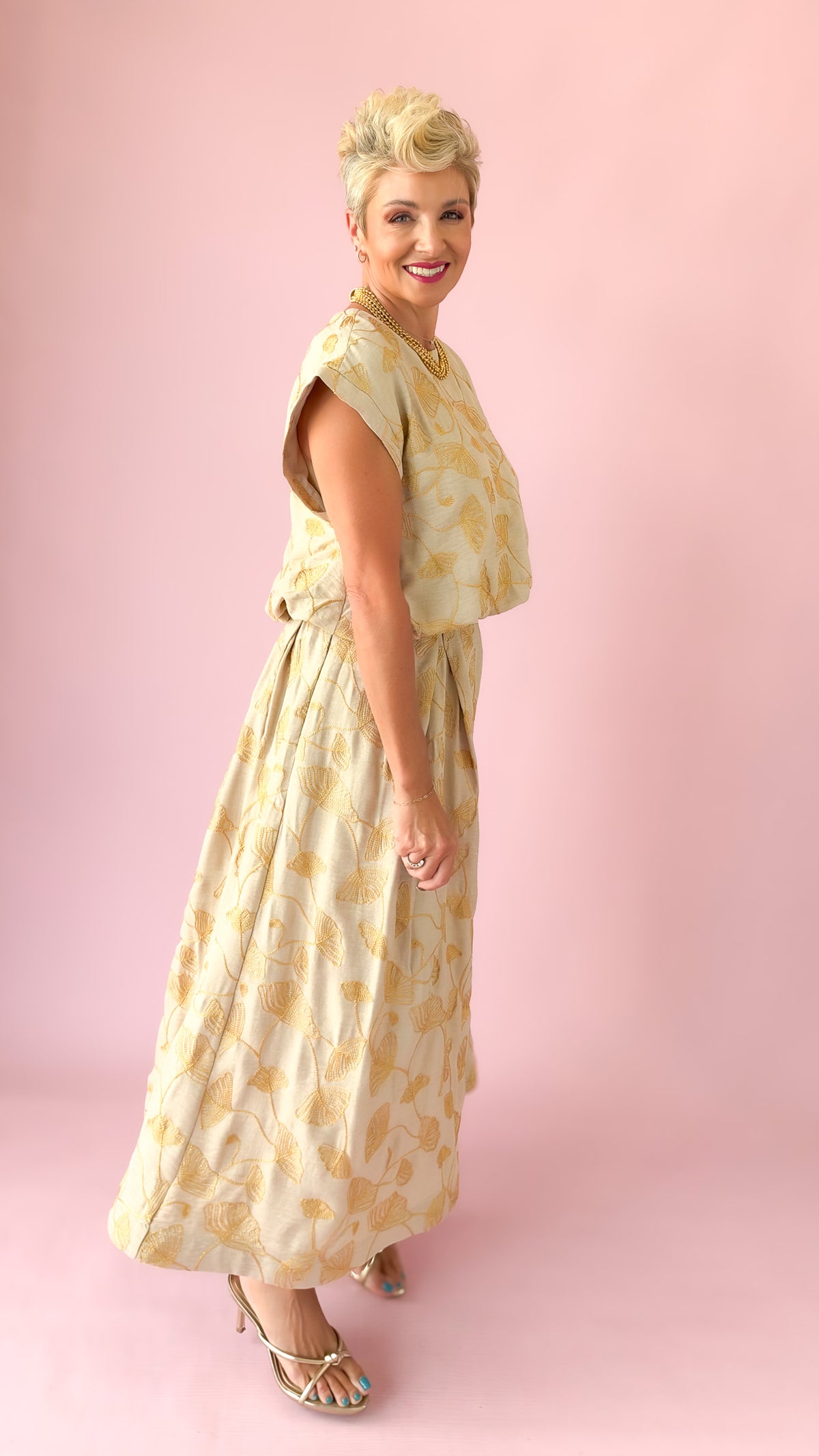 Embroidered Bubble Top/Beige