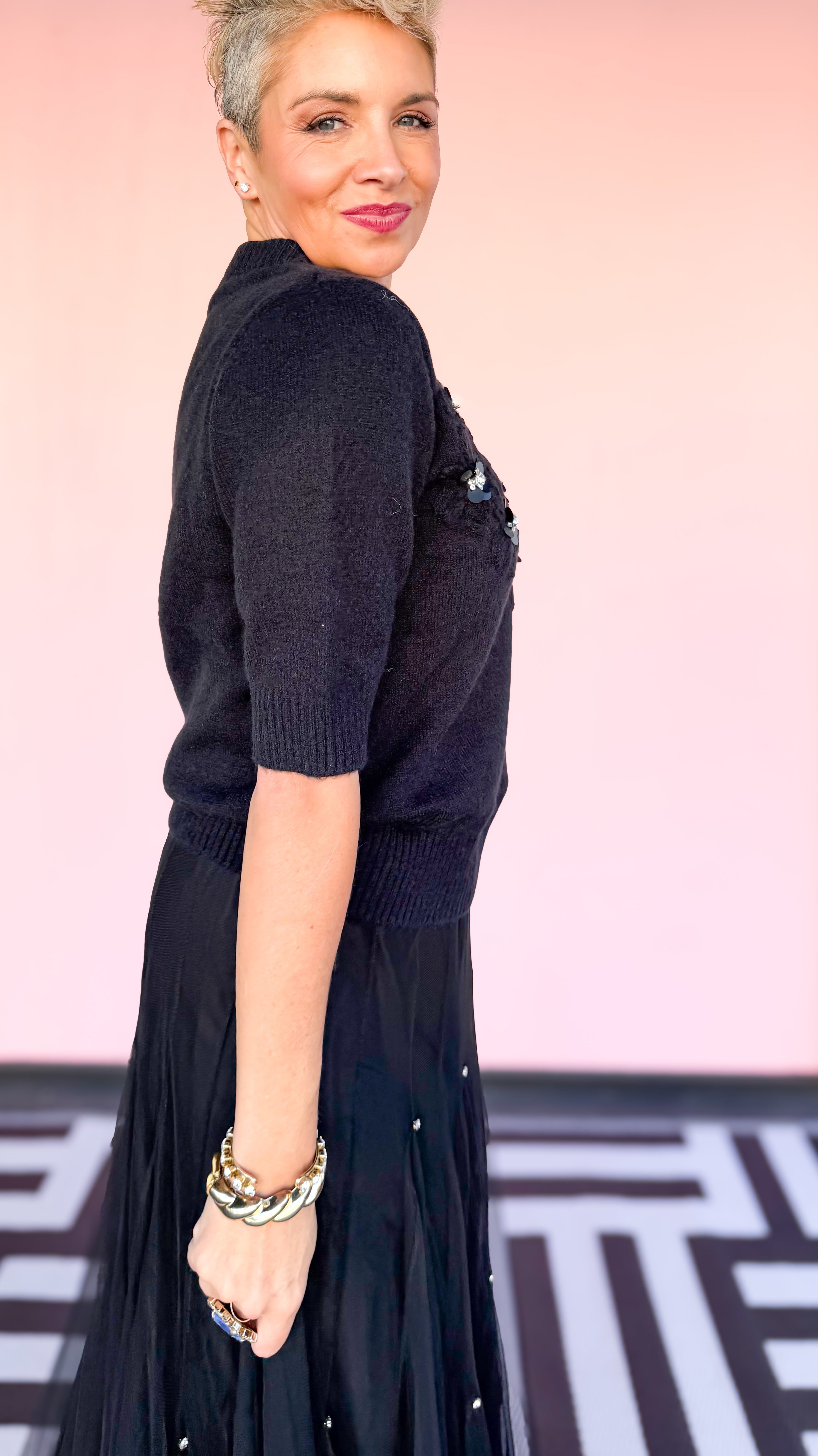 Flower Rhinestone Sweater/Black - The BLVD