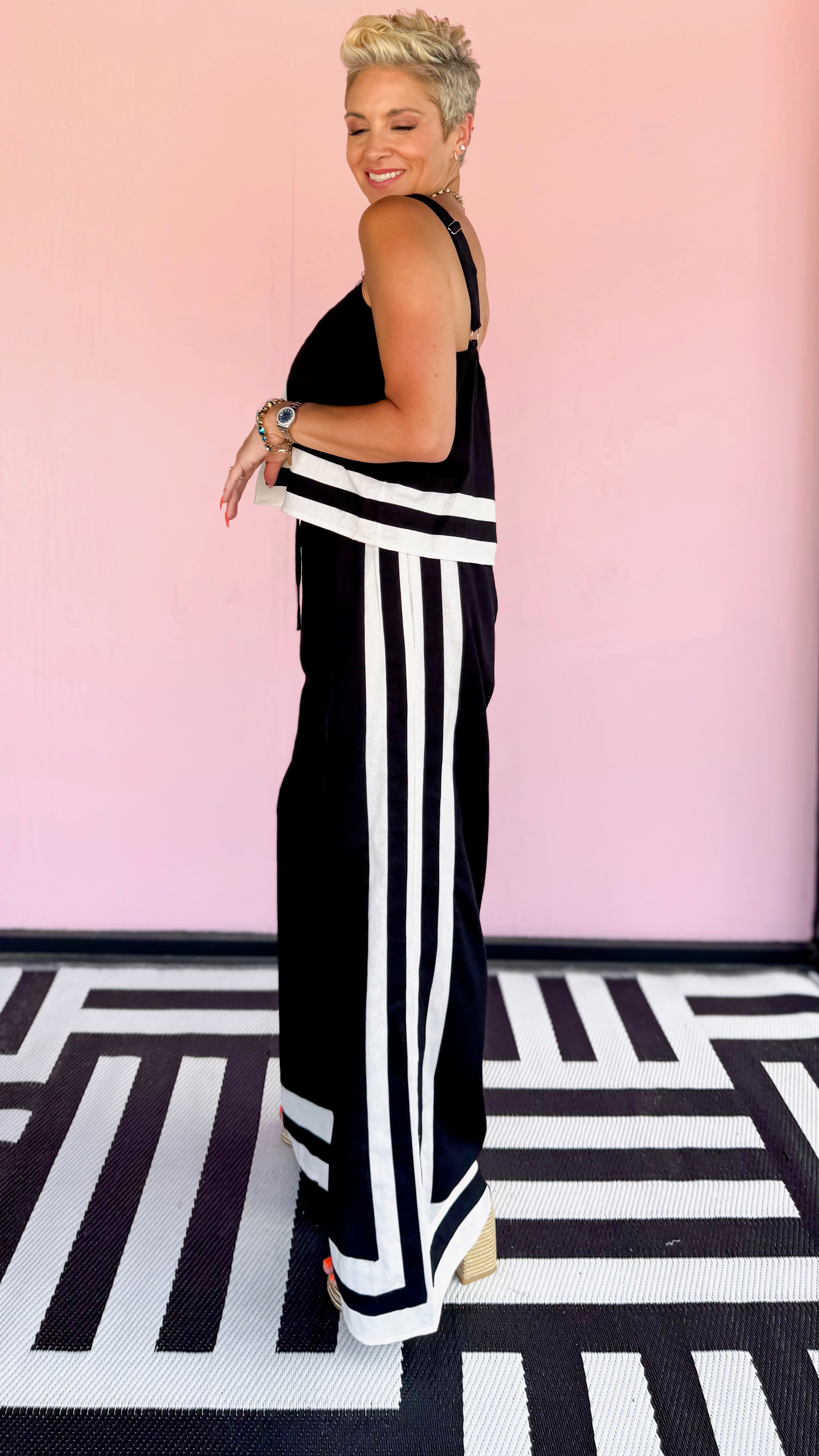 Colorblock Swing Tank Top/Black&Cream - The BLVD