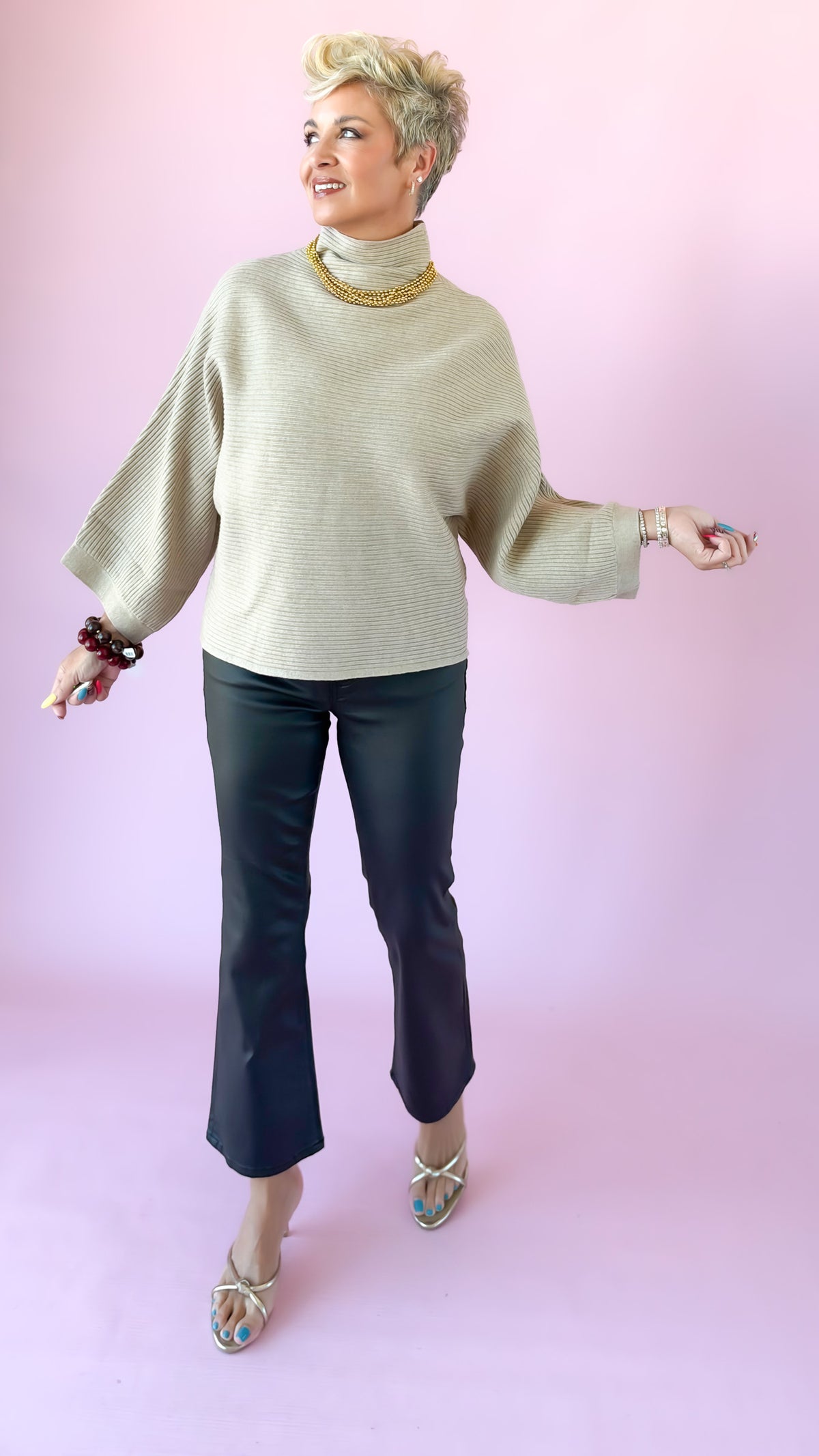 Ribbed Mock Neck Sweater/Taupe