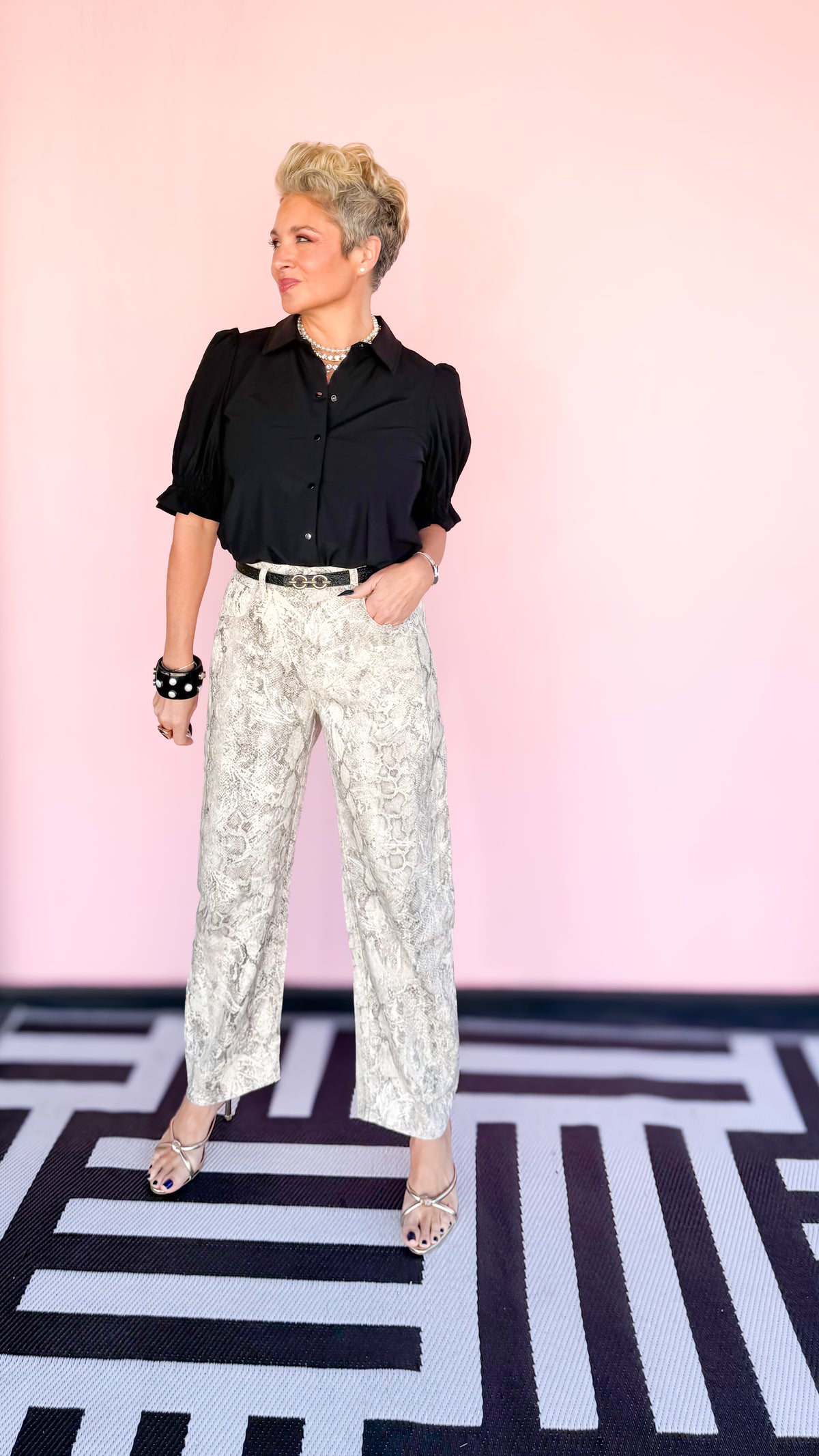 Python print barrel jean worn on model - styled view - BLVD Boutik