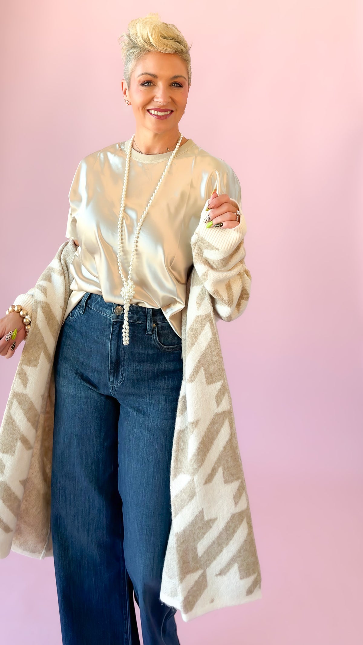 Crewneck Short Sleeve Satin Top/Taupe