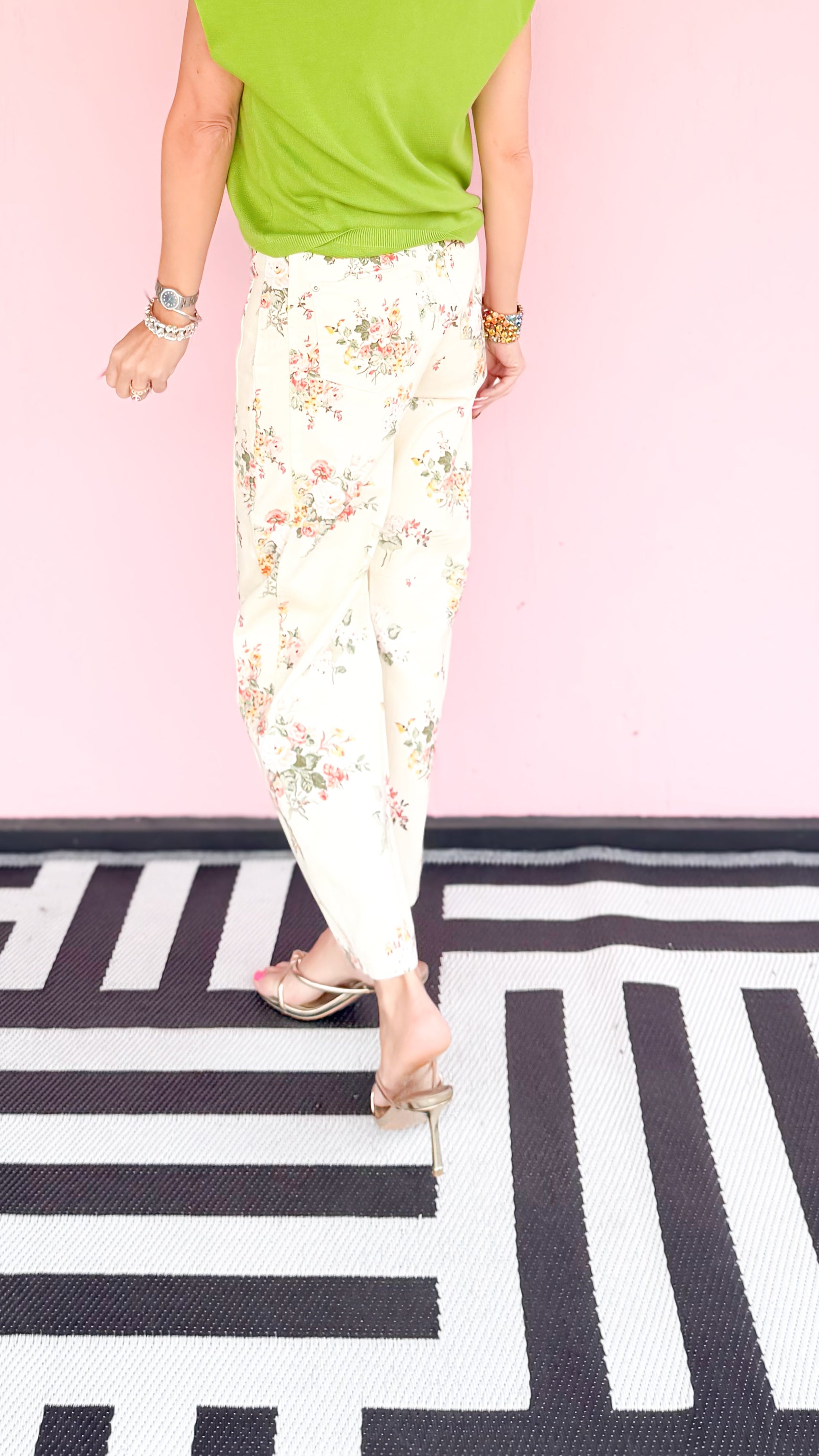 Jackie Floral Jeans/Cream - The BLVD