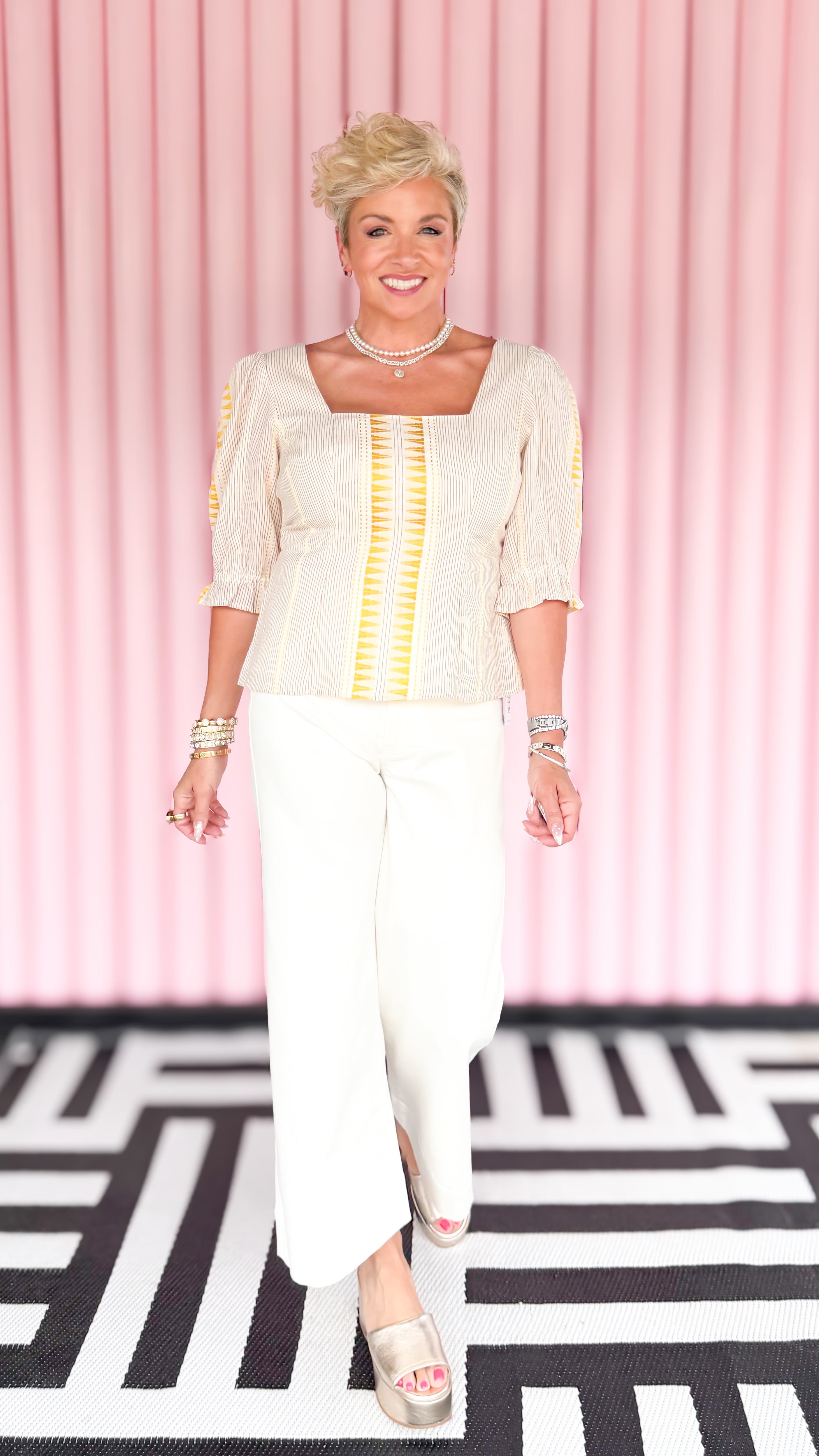 Square Neck 1/2 Sleeve Top