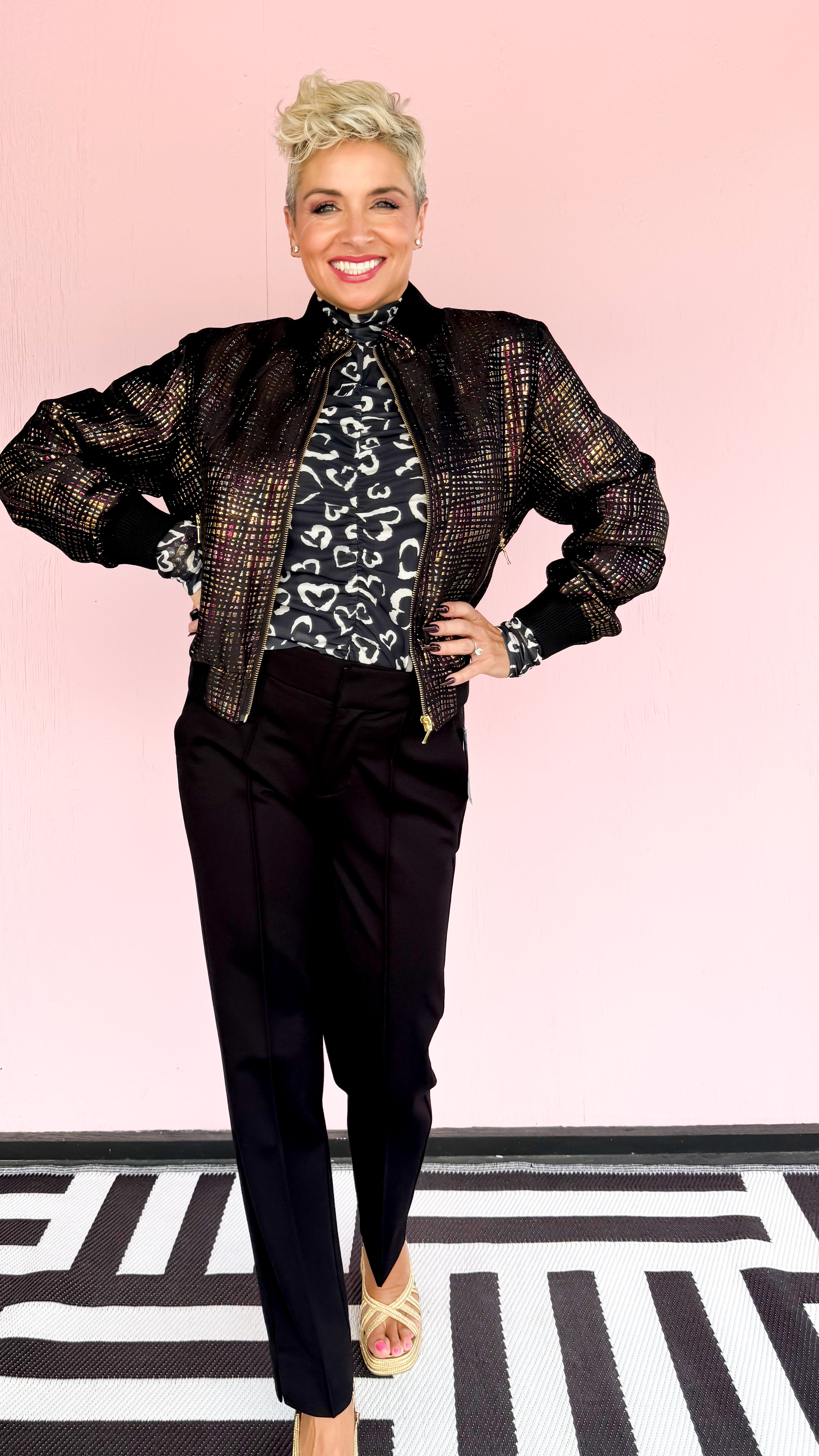 Alexa Shiny Cropped Jacket/Black - The BLVD