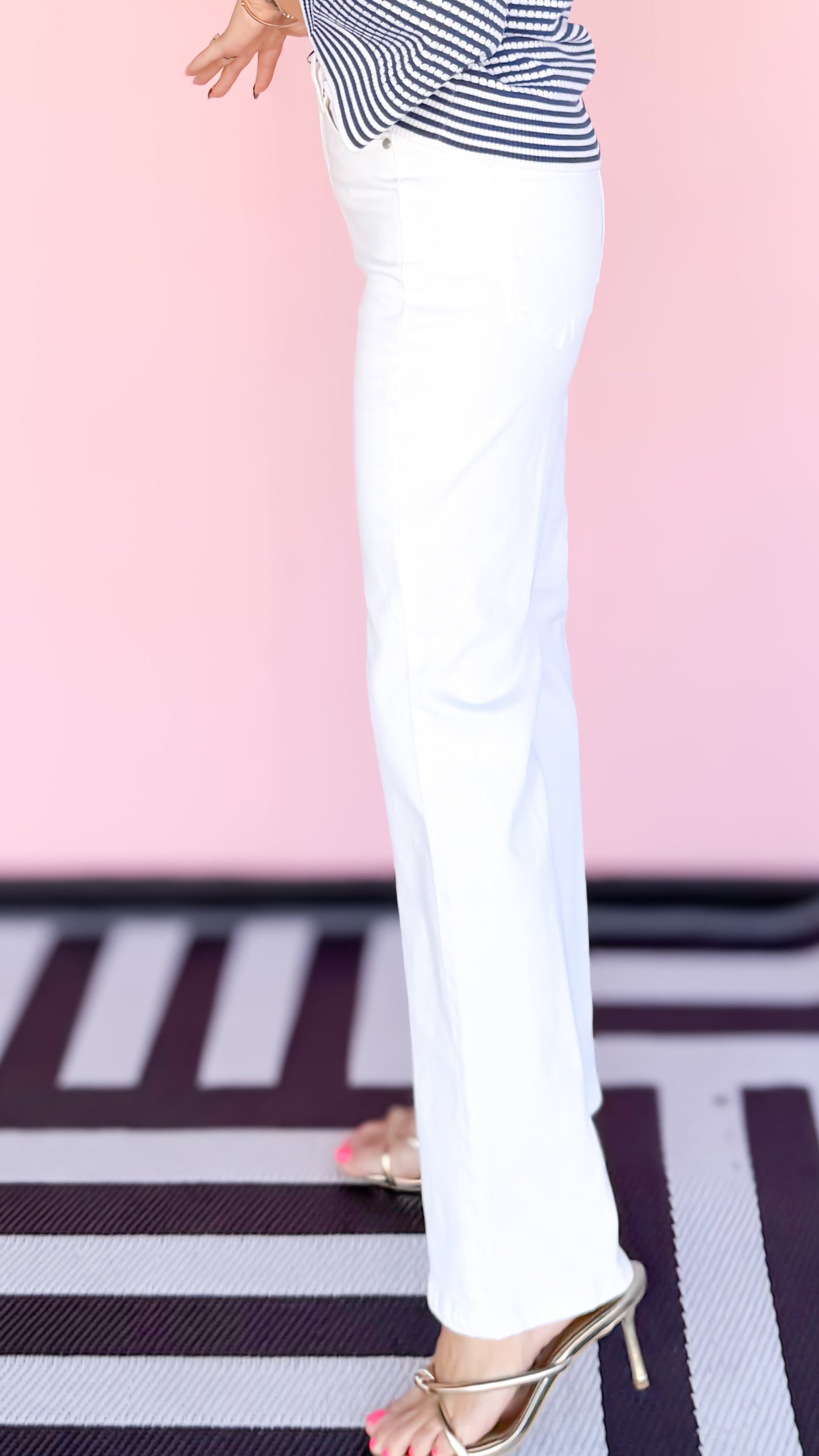 LUCY HIGH RISE BOOTCUT JEAN/White - The BLVD