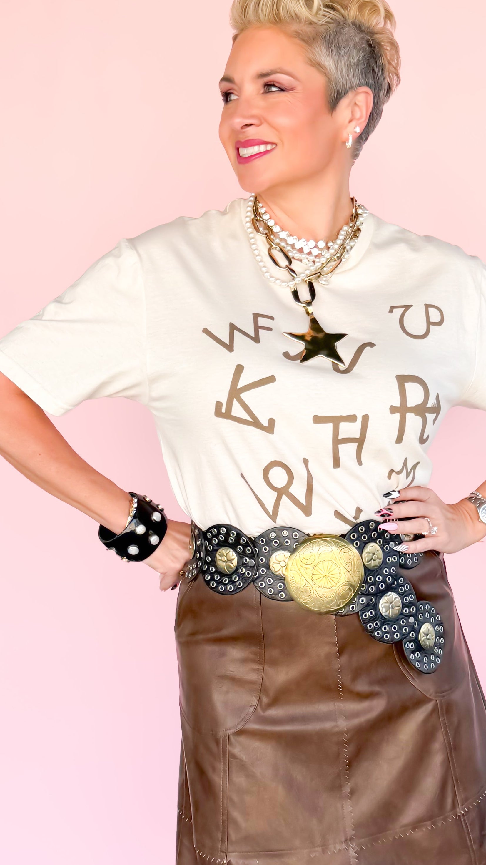 GINA BRAND TEE - The BLVD