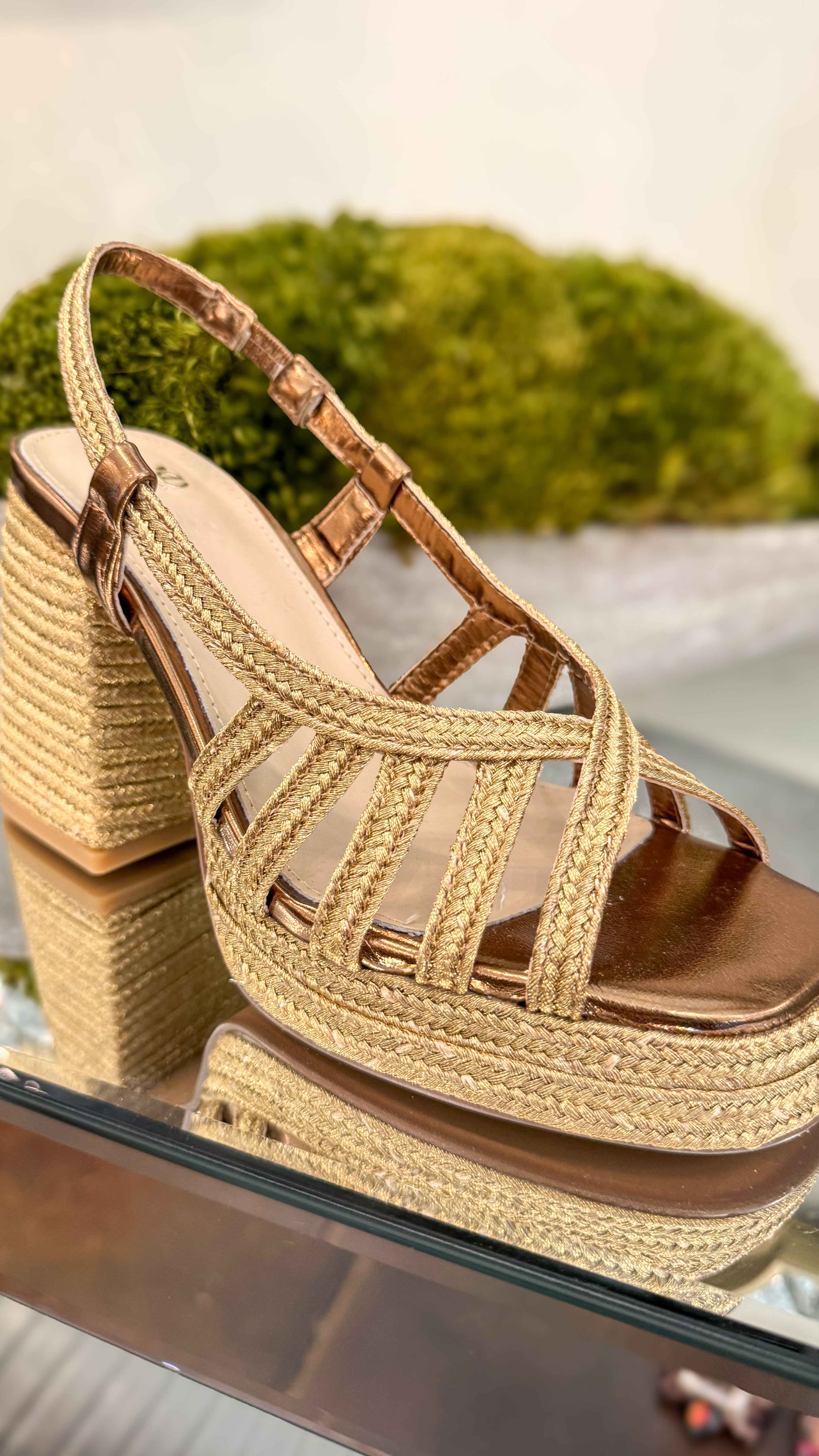 Havana Sandal Shoe/Gold
