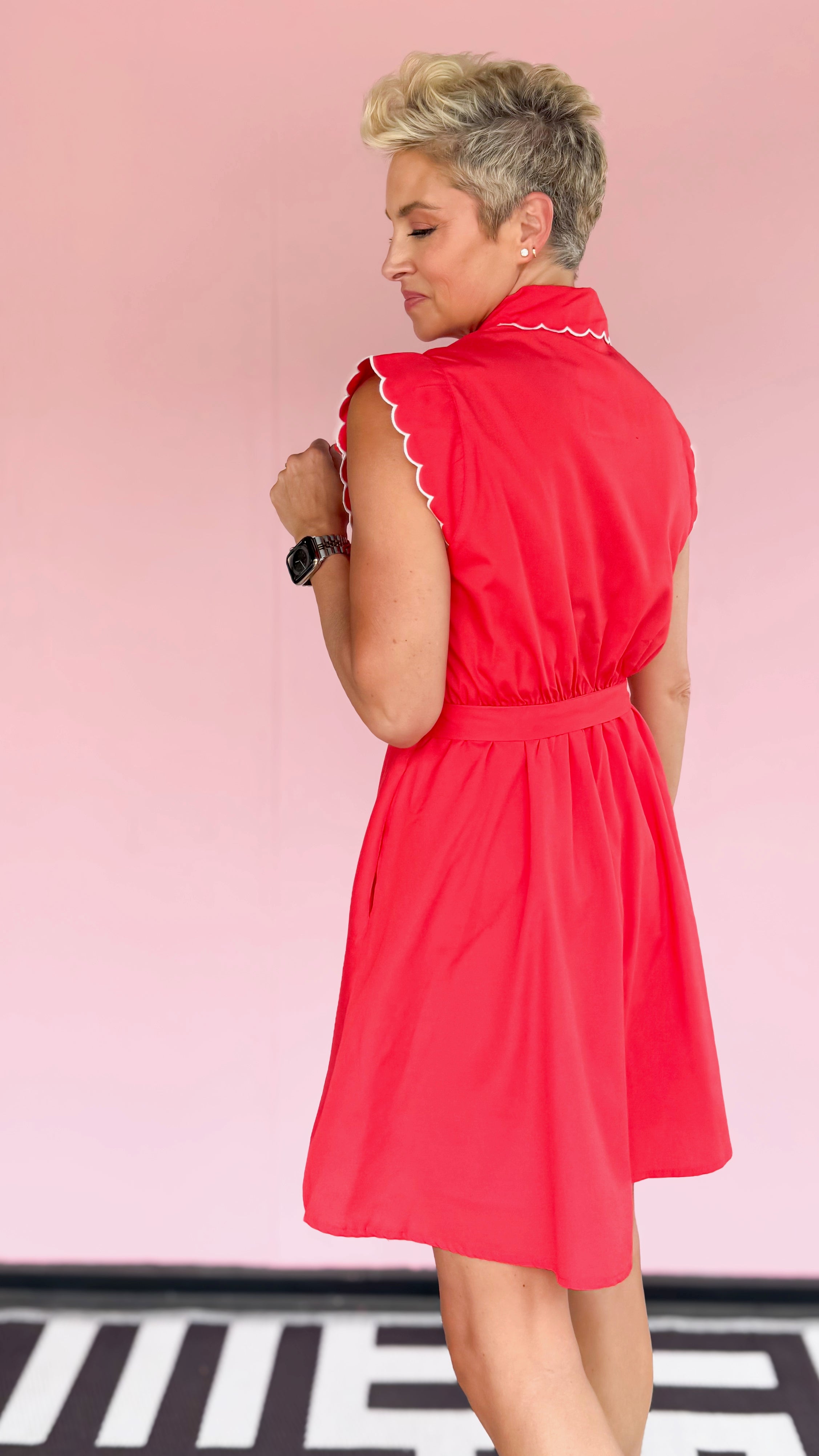 Maddie Scallop Detail Mini Dress/Red