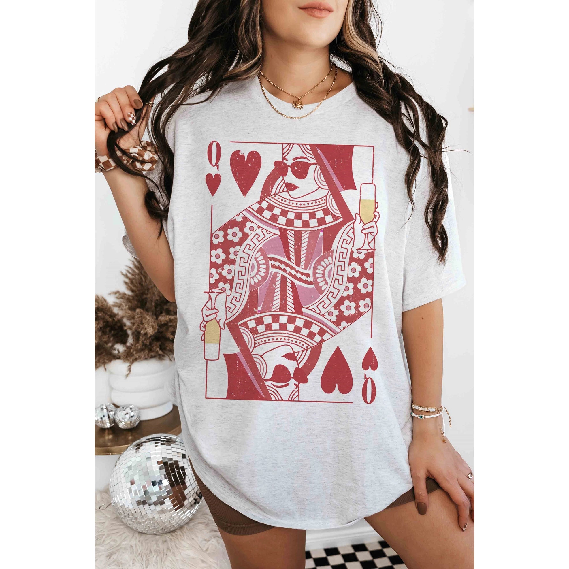Queen of Hearts Oversized Tee