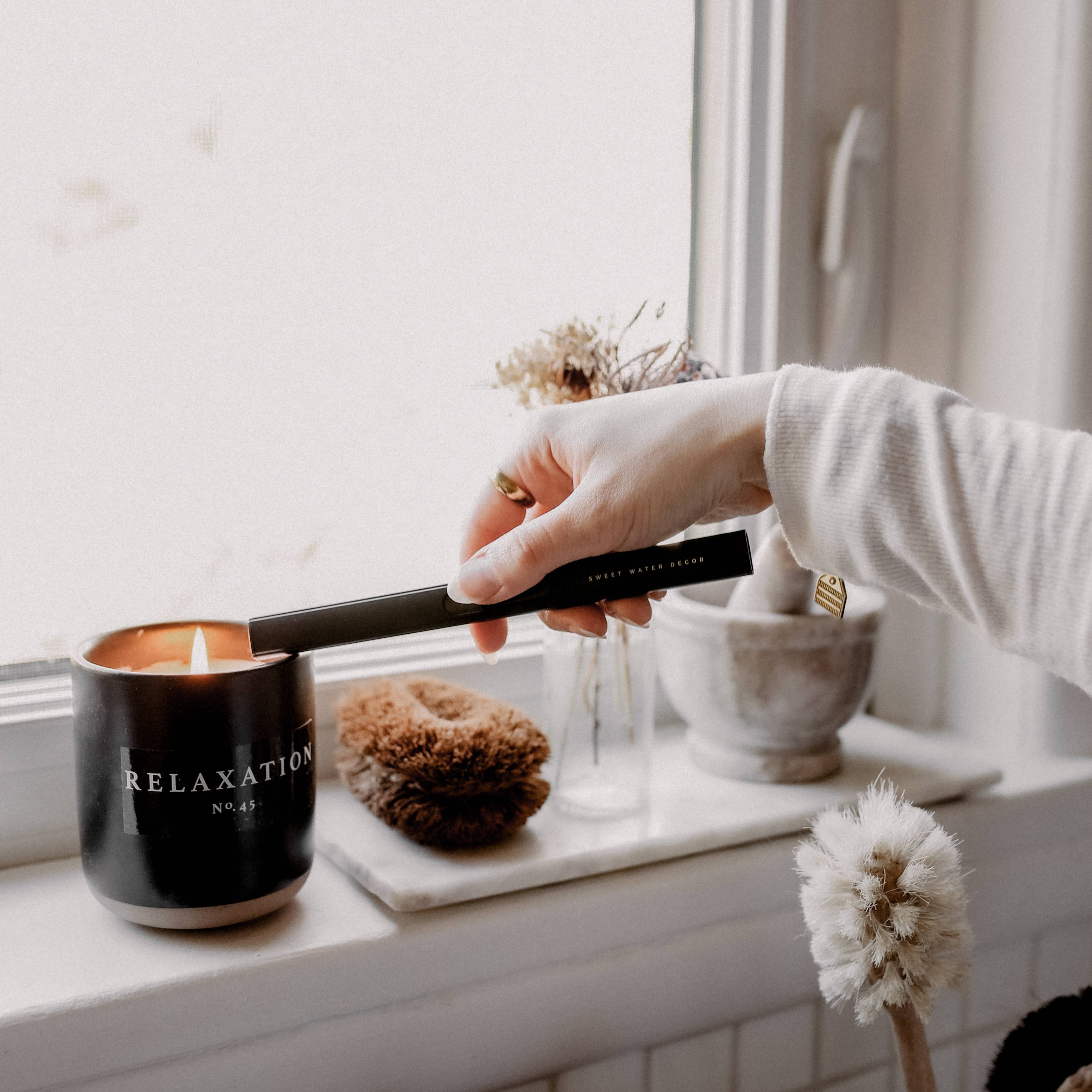 Black Rechargeable Electric Lighter - Home Decor & Gifts - The BLVD