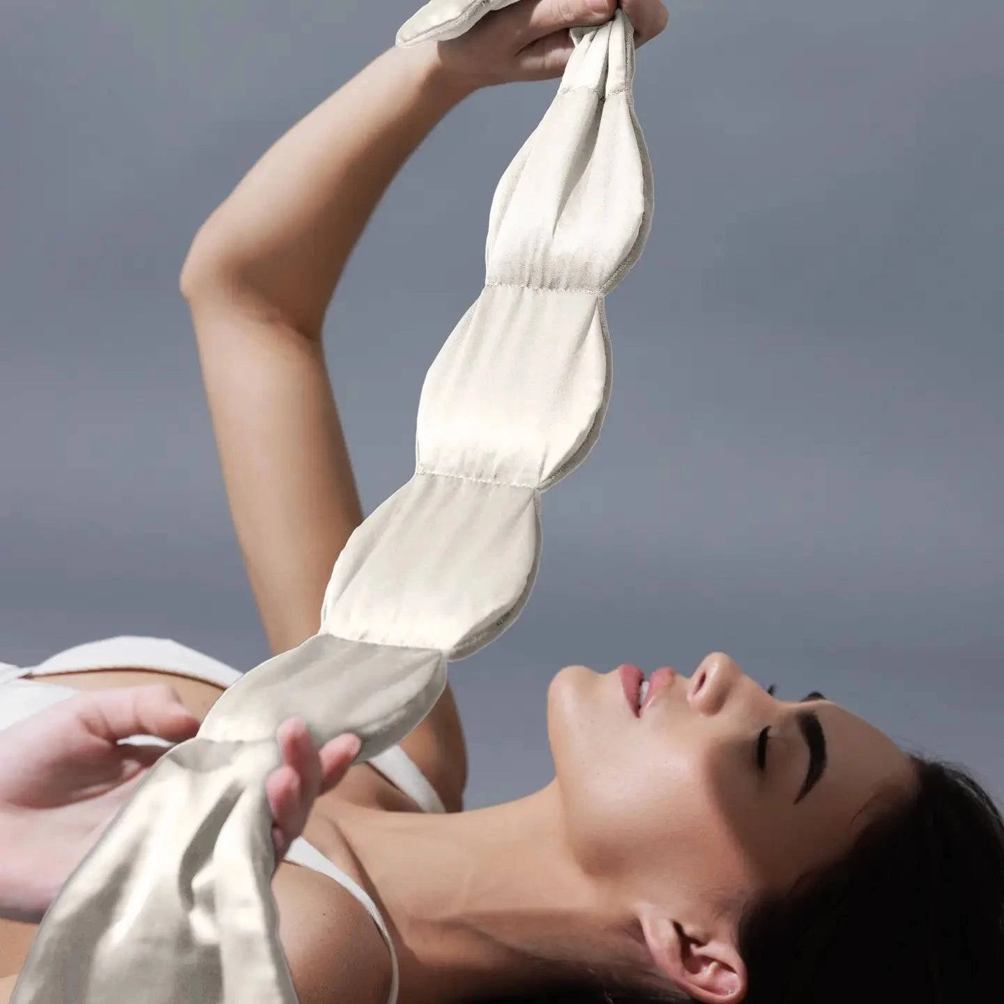 Silk Weighted Eye Mask - The BLVD