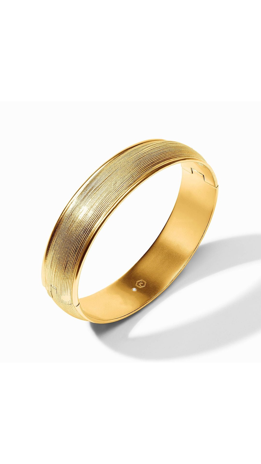 Julie Vos Cobblestone Hinge Bangle in Gold - standing view