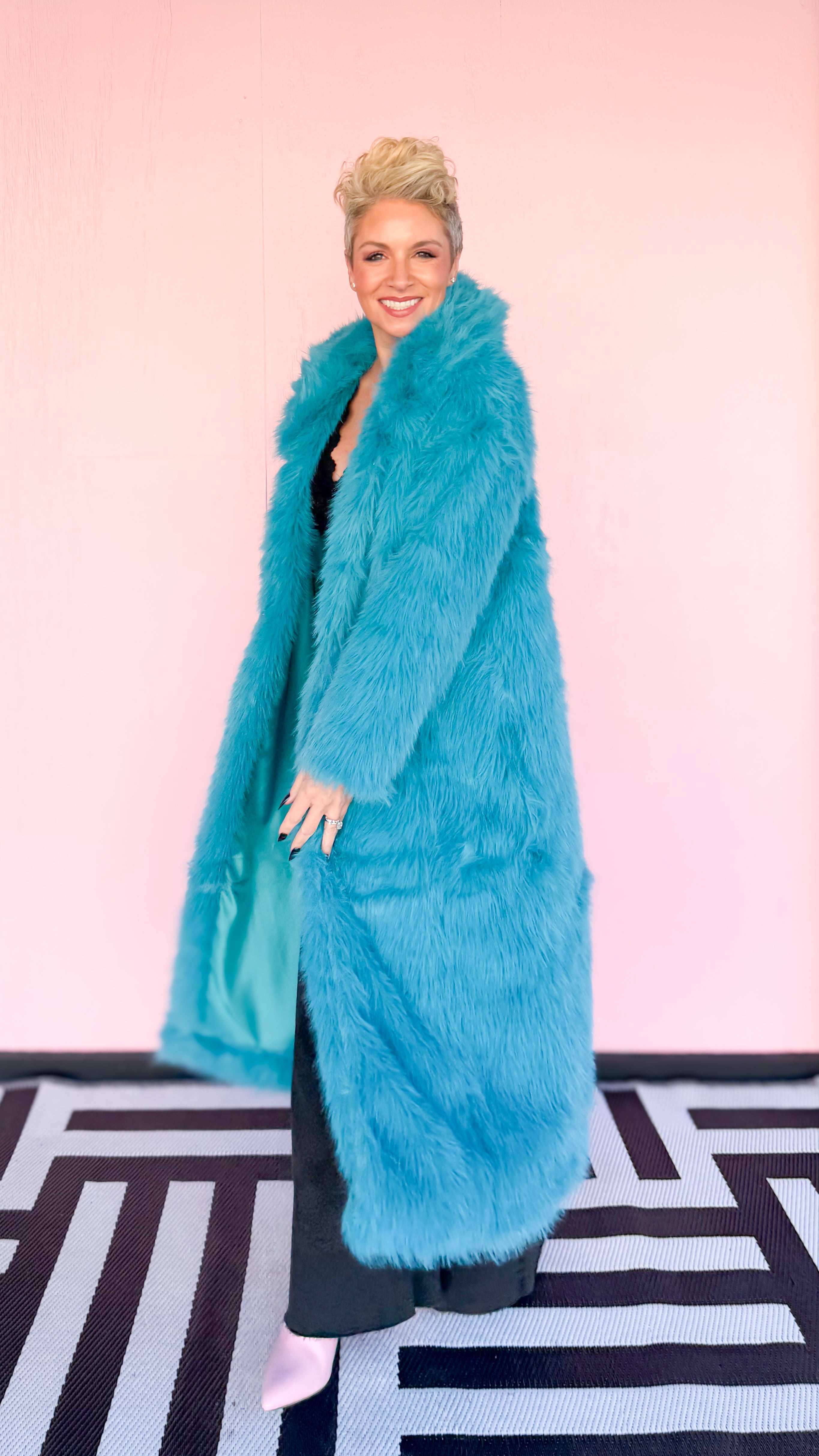 Long Faux Fur Coat/Turquoise