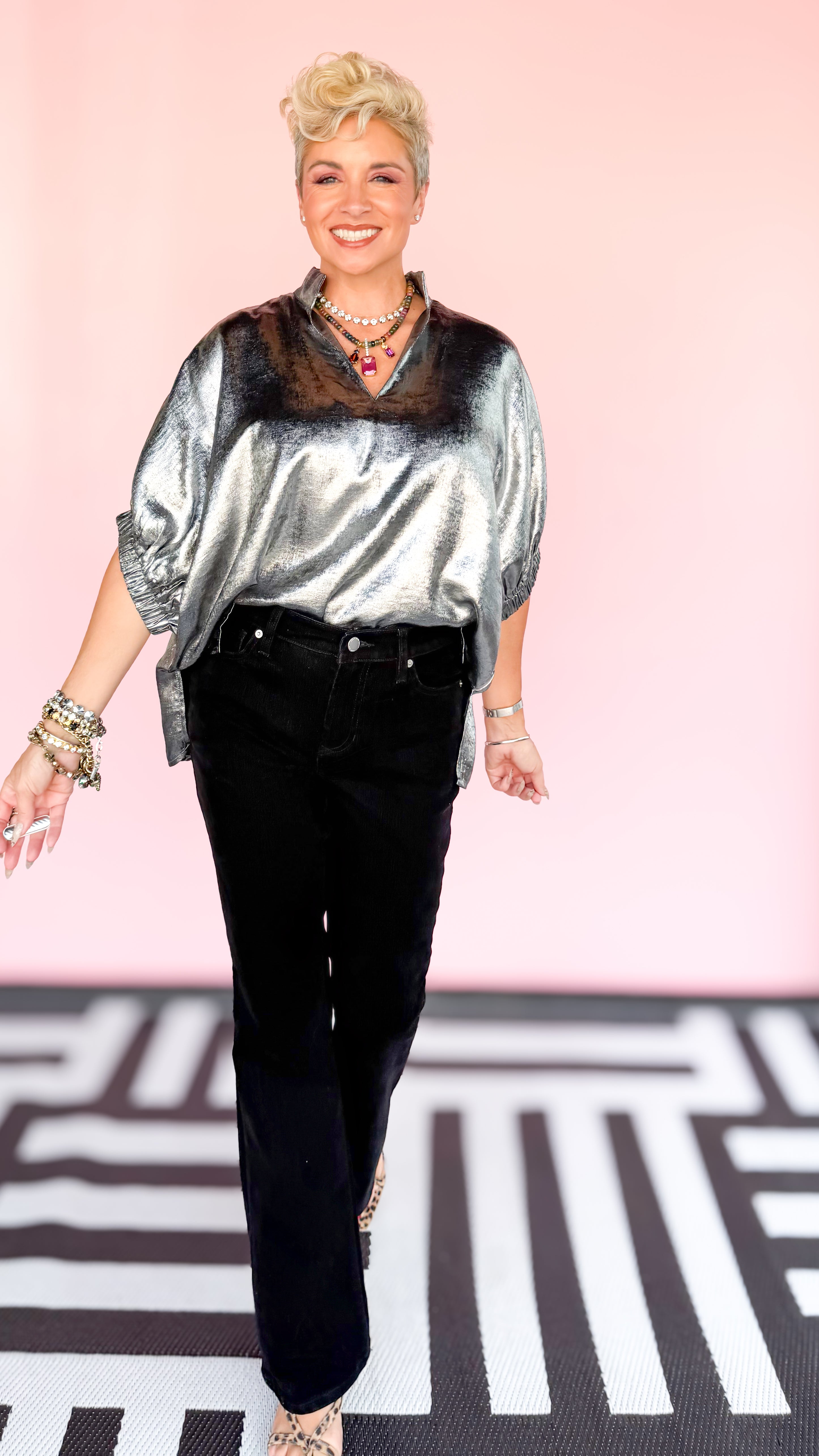 Leslie Metallic V-Neck Top/Charcoal