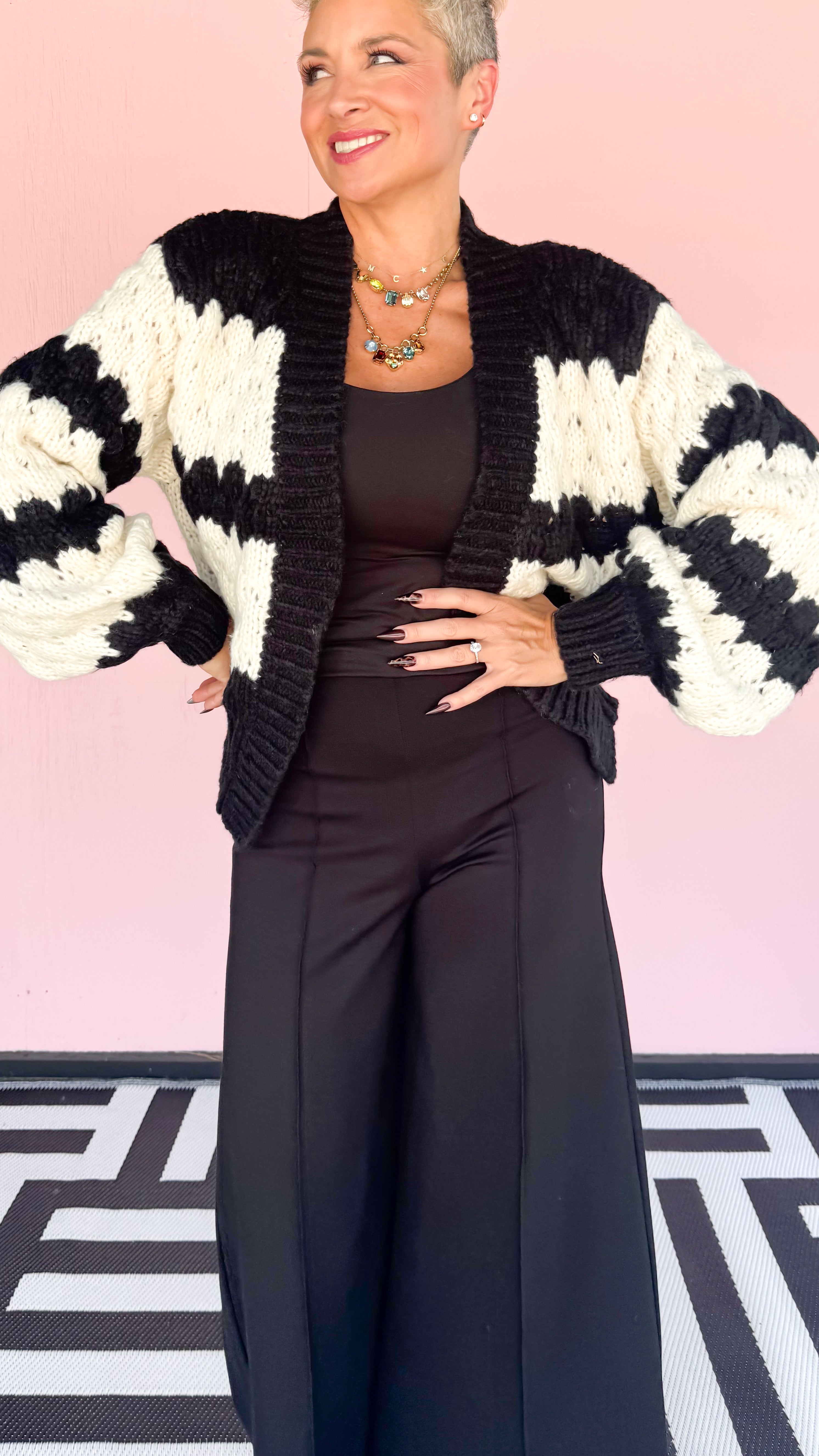 Striped Chunky Cardigan/B&W
