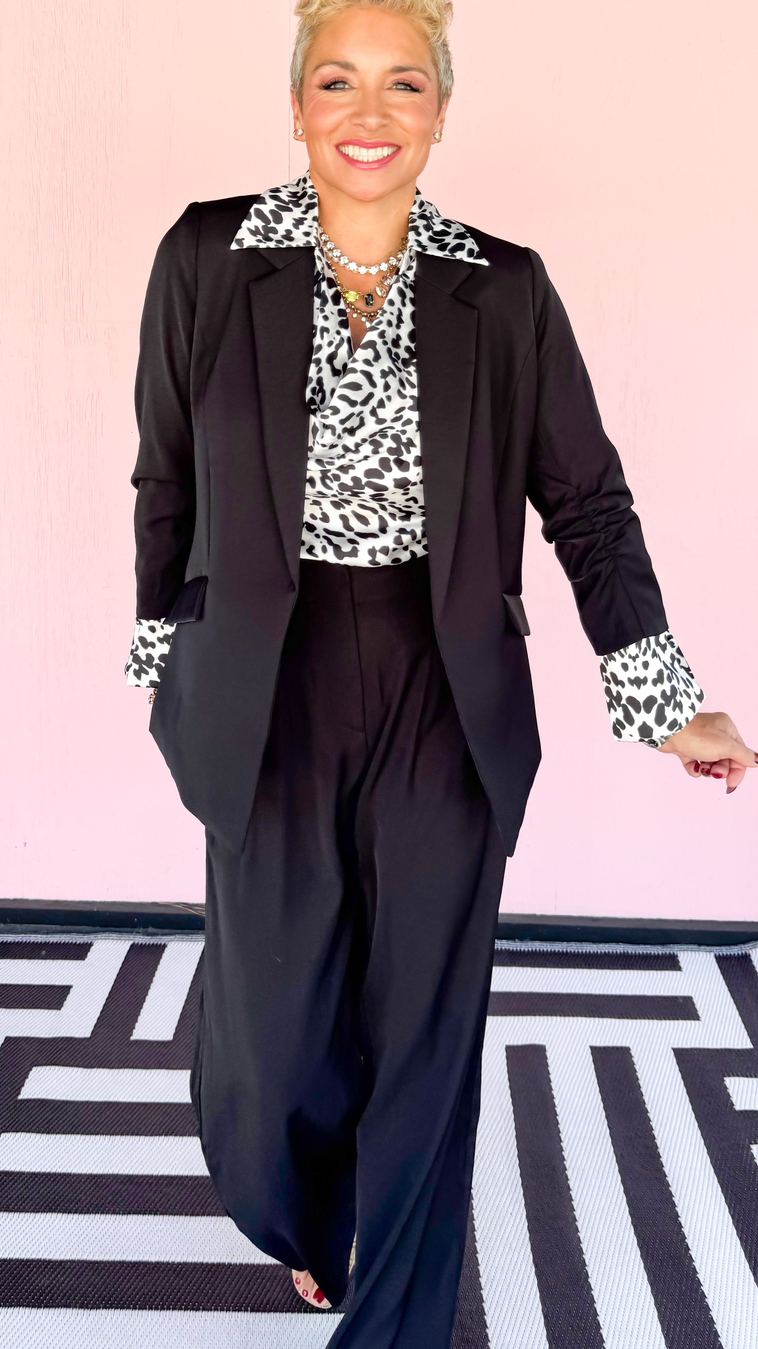 Shirred Sleeve Blazer/Black