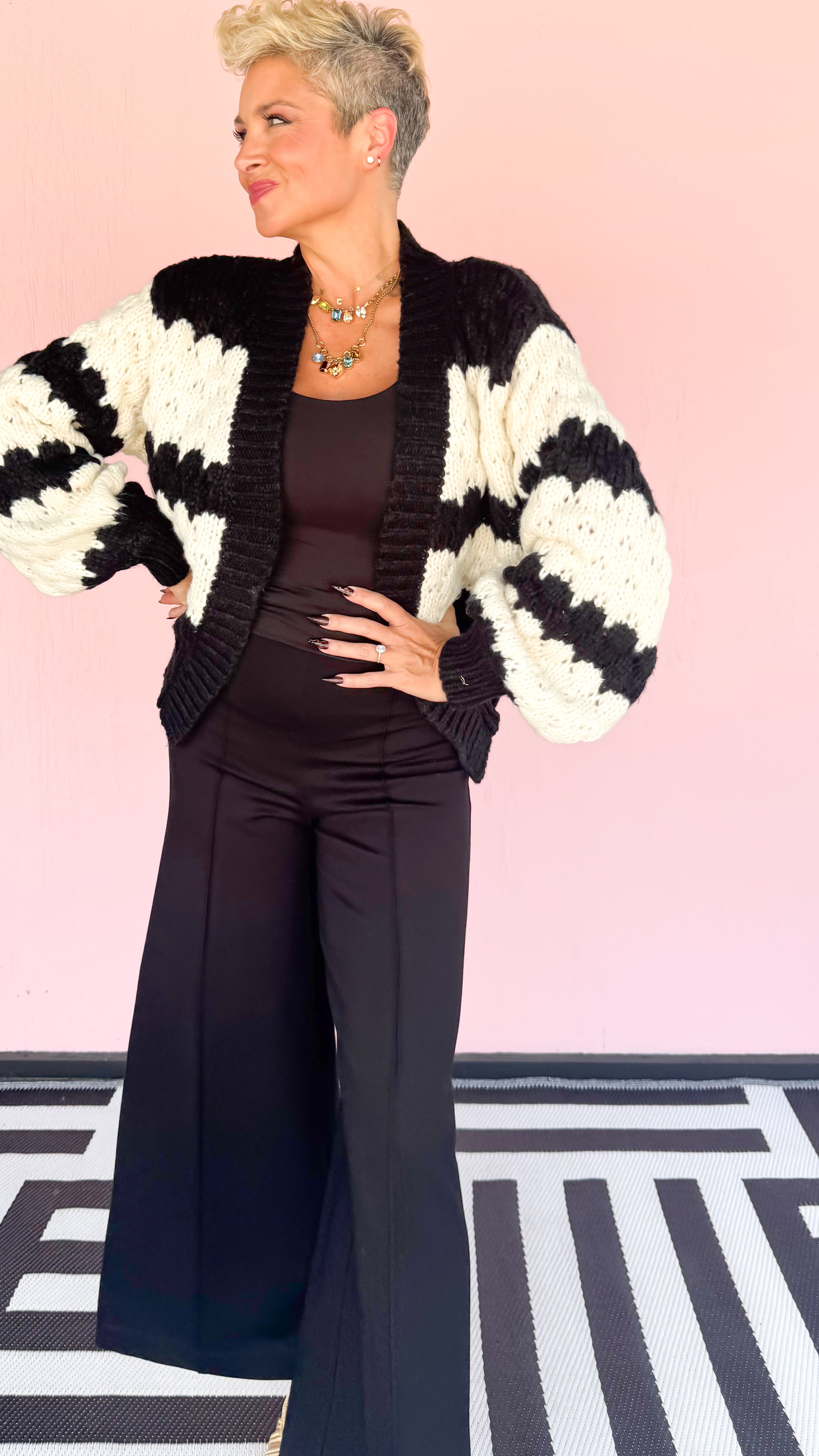 Striped Chunky Cardigan/B&W
