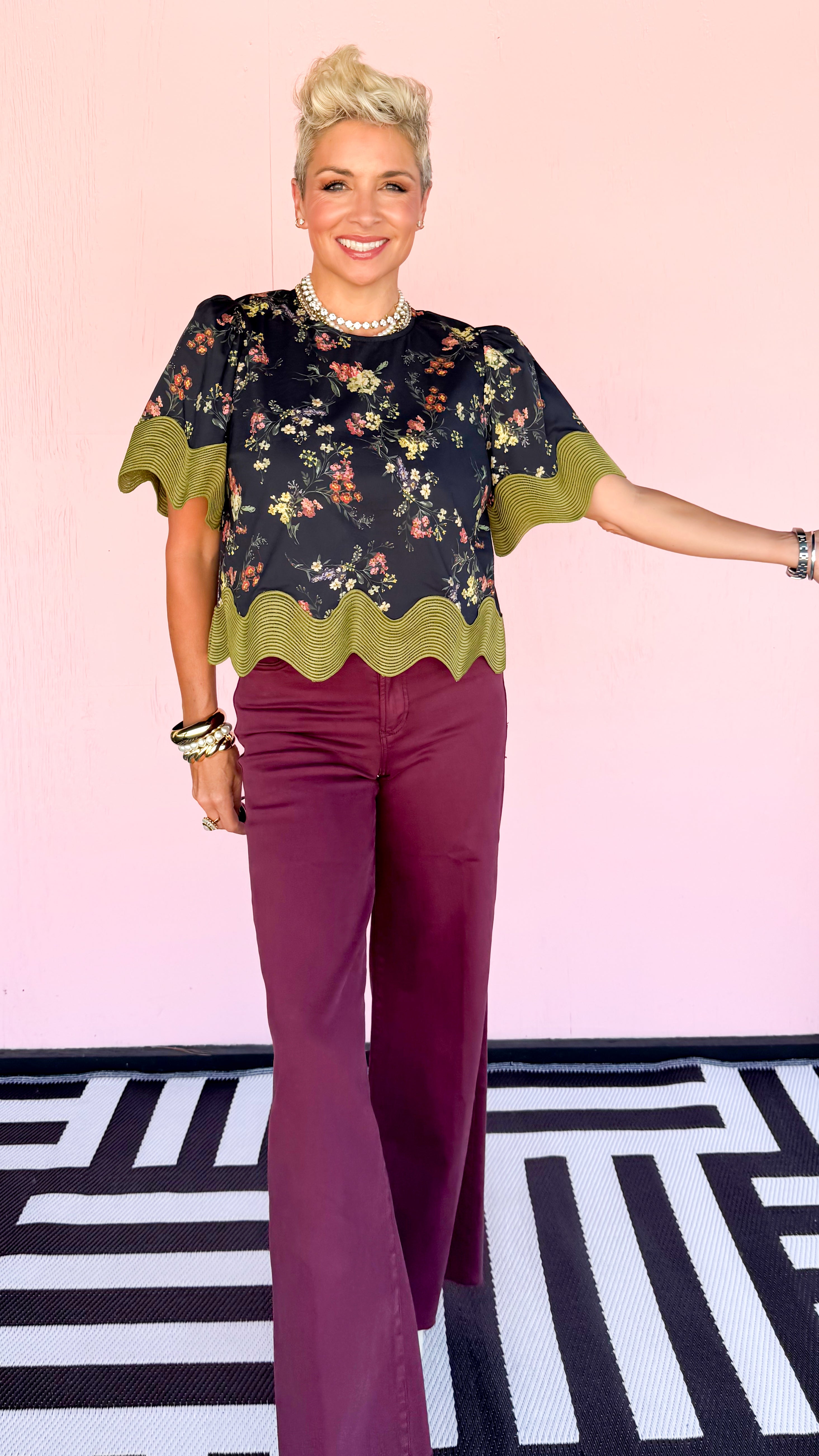 Green Wave Cropped Floral Top/Black - The BLVD