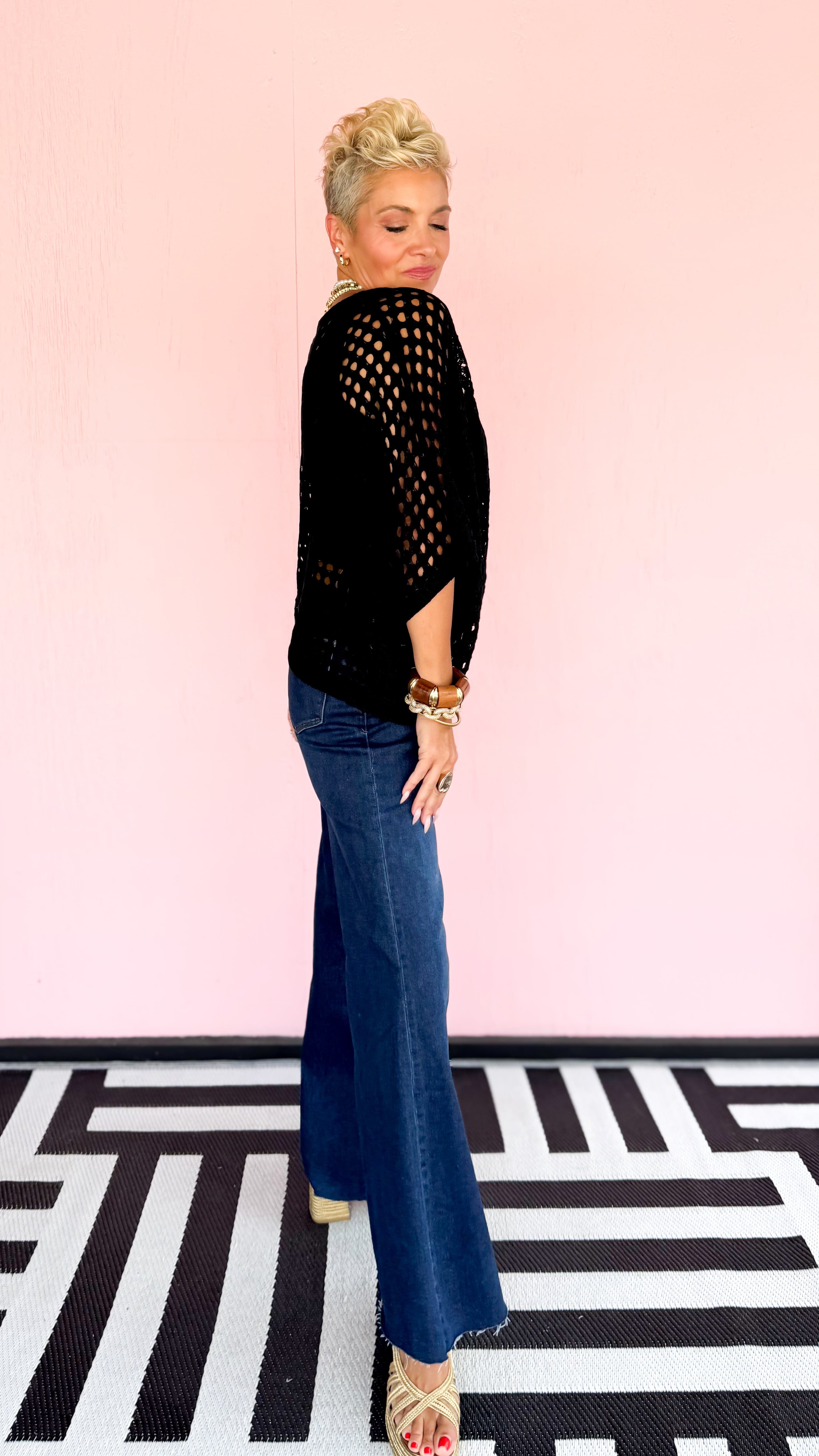 Winona Poncho Top/Black - The BLVD