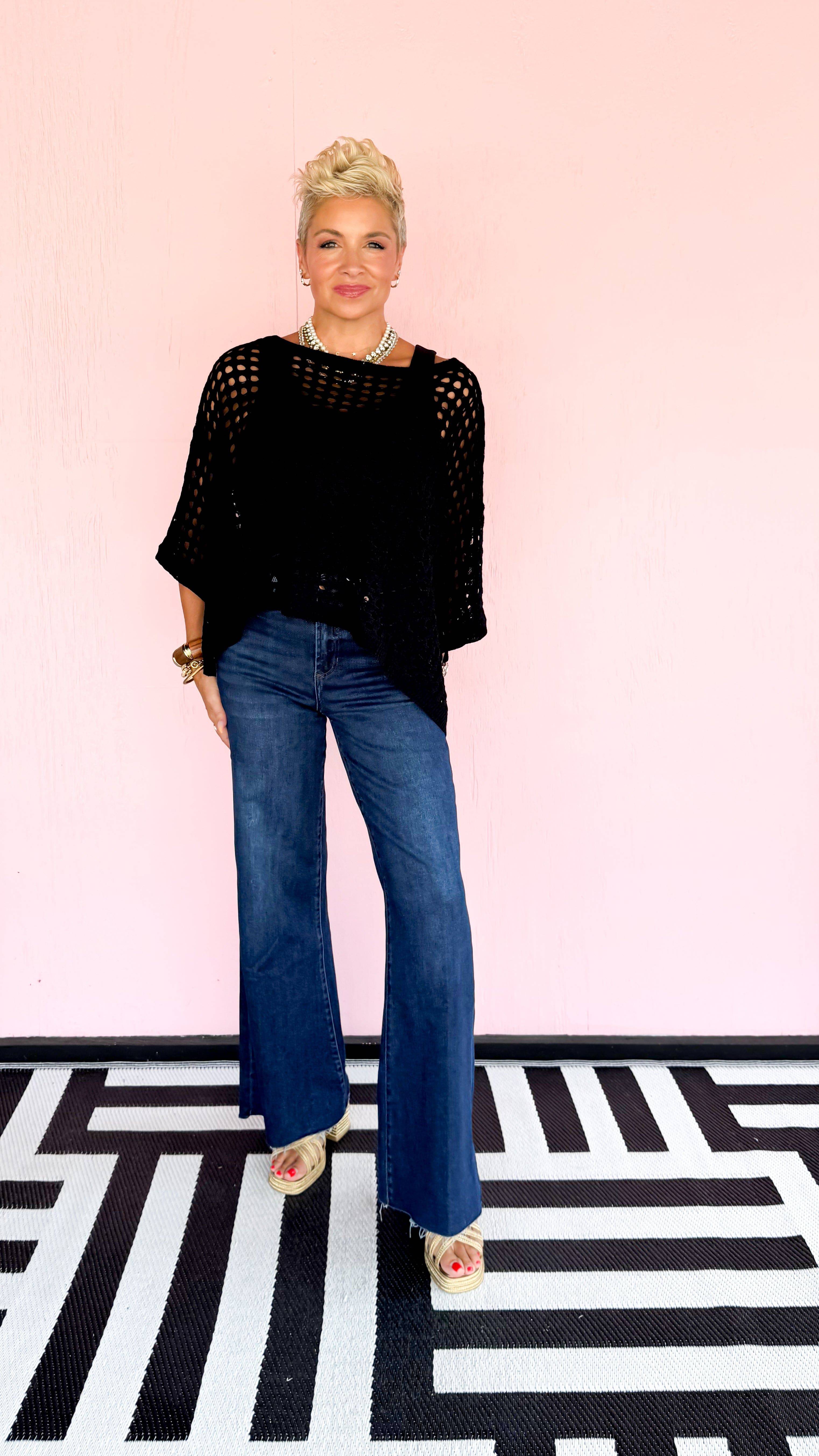 Winona Poncho Top/Black - The BLVD
