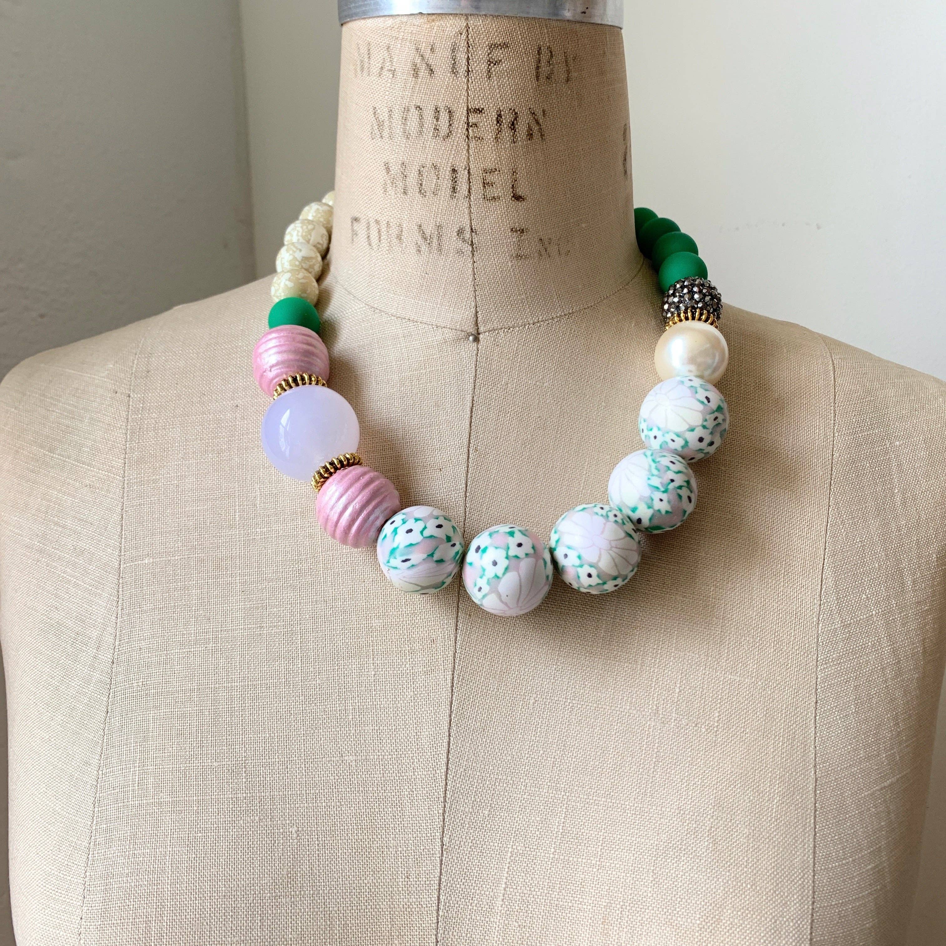 Sweet Pink and Green Queen Mum Beaded Necklace - The BLVD
