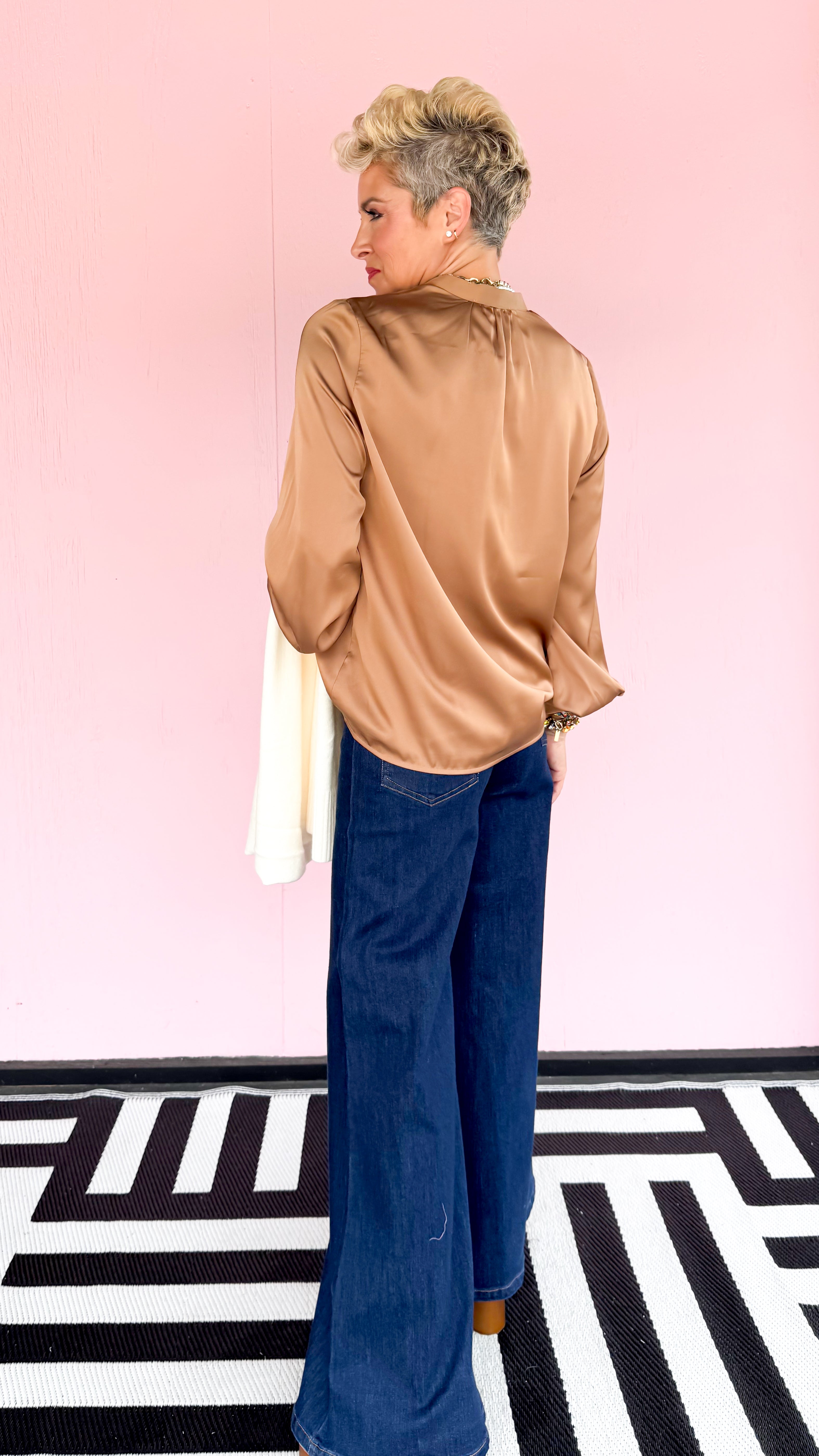 Roma Placket VNeck Top/Coffee