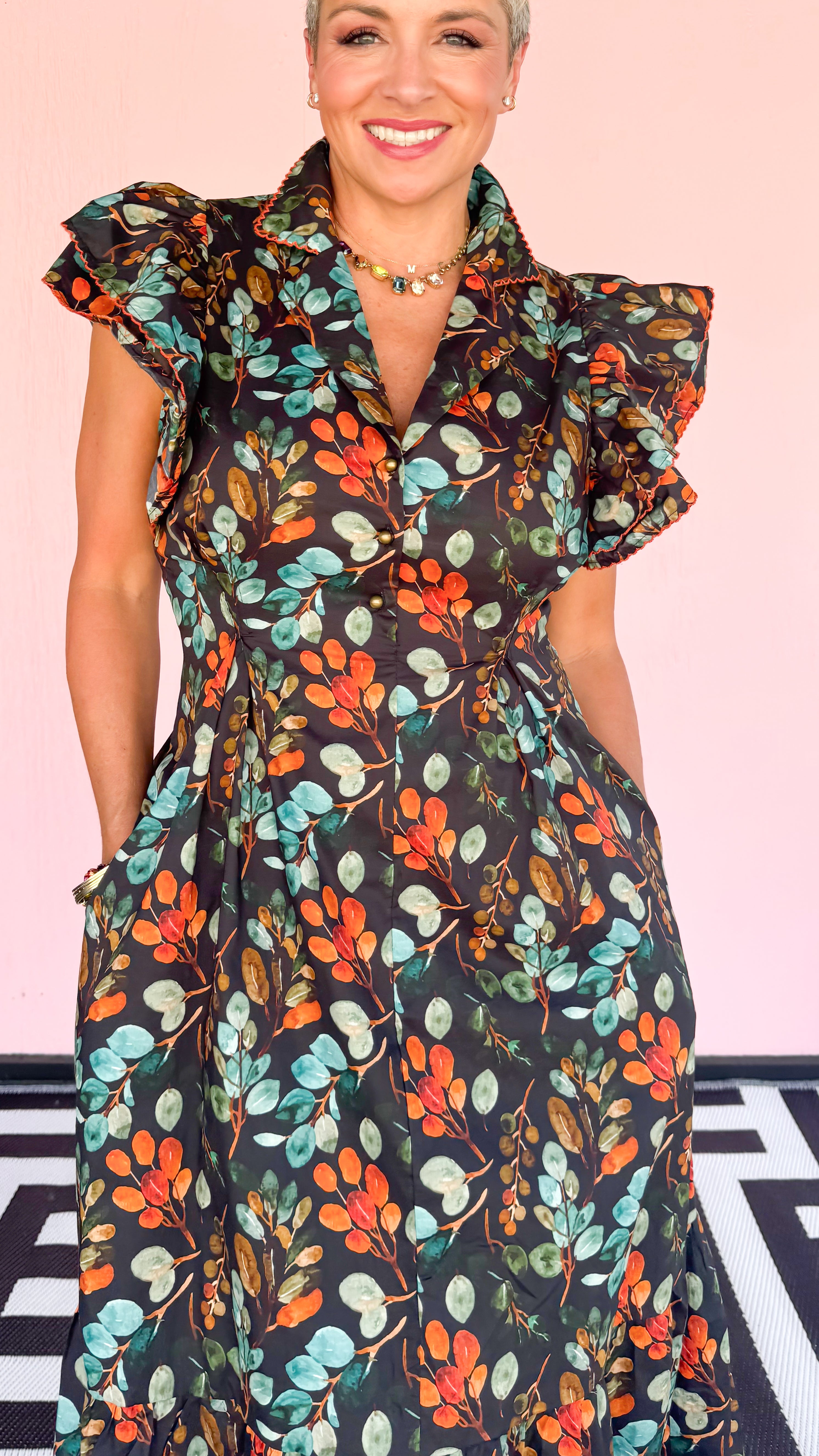 Cici Floral Ruffle Sleeve Midi Dress/Black
