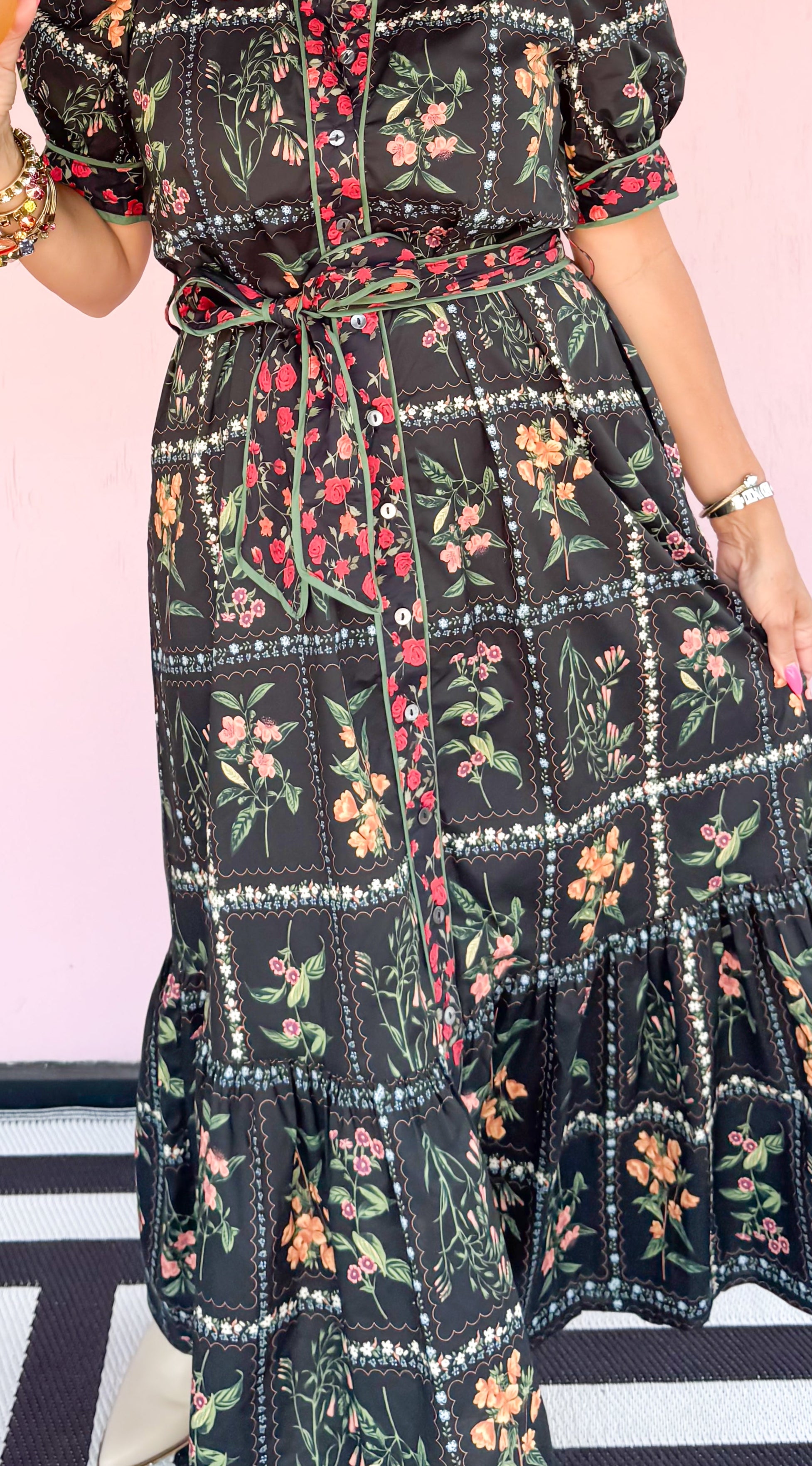 Debbie Floral Maxi Dress/Black - The BLVD