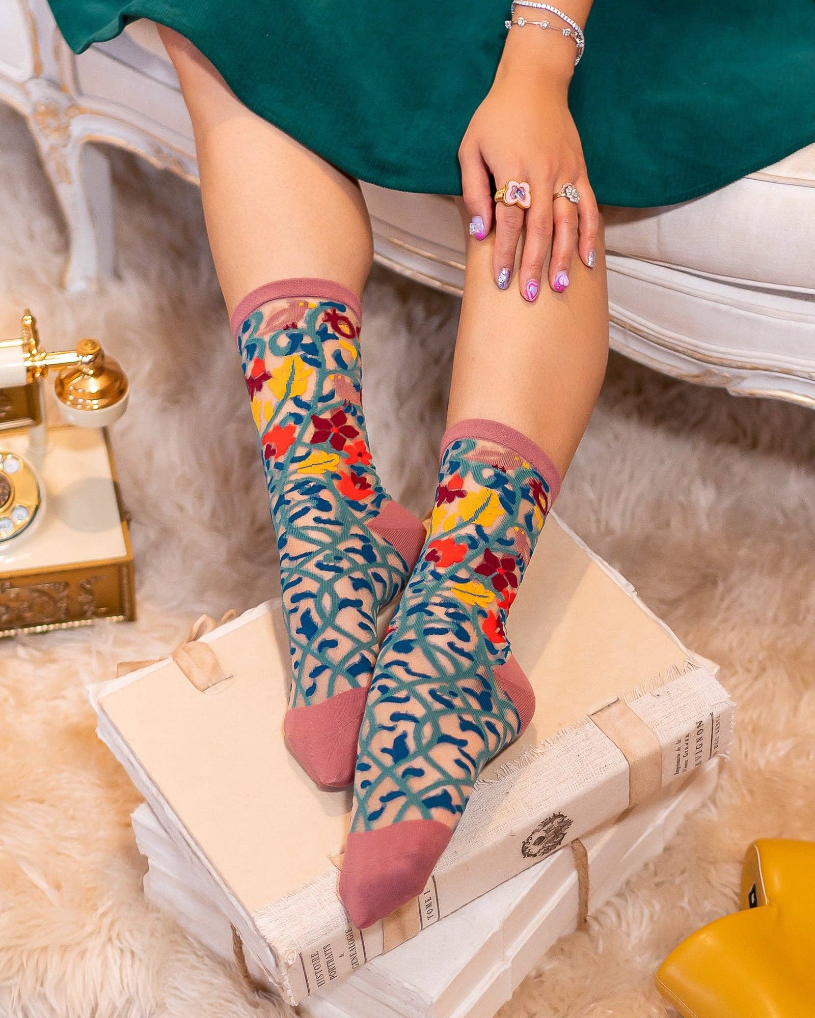 Tapestry Vines Sheer Crew Sock - The BLVD