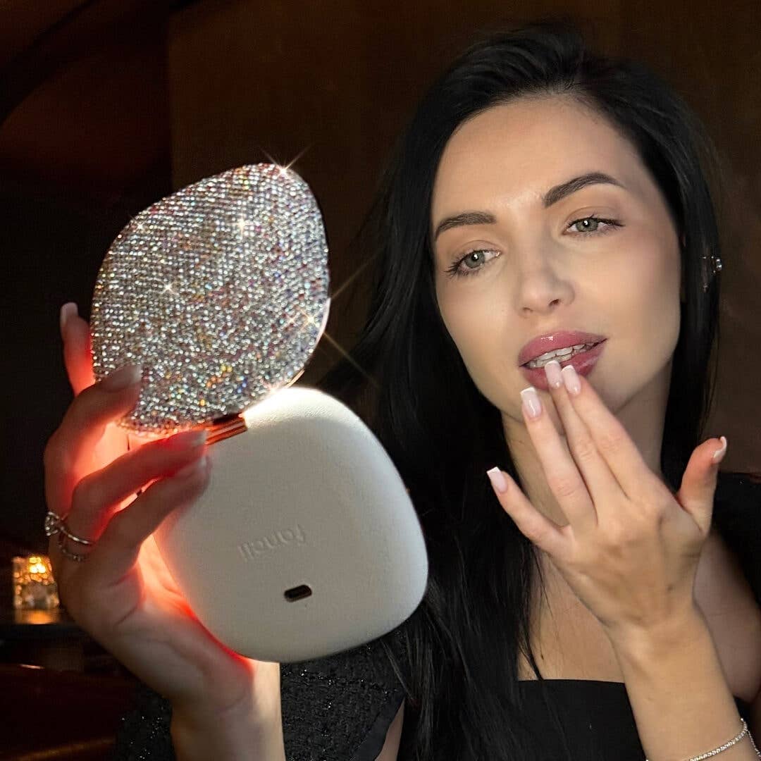 Mila 2 luxe compact mirror with LED lights product photo - in use view - BLVD Boutik